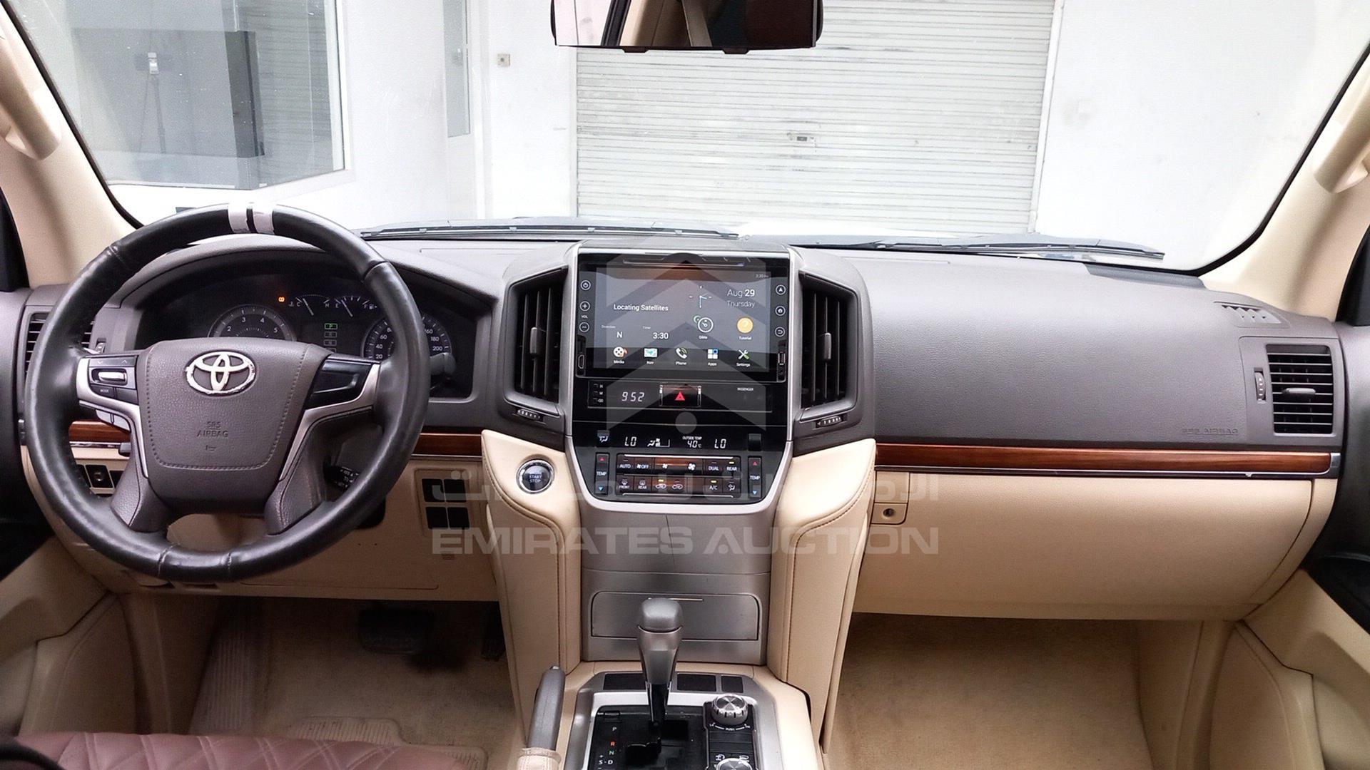 2017 TOYOTA LAND CRUISER VIN: JTMHU01JXH4137417