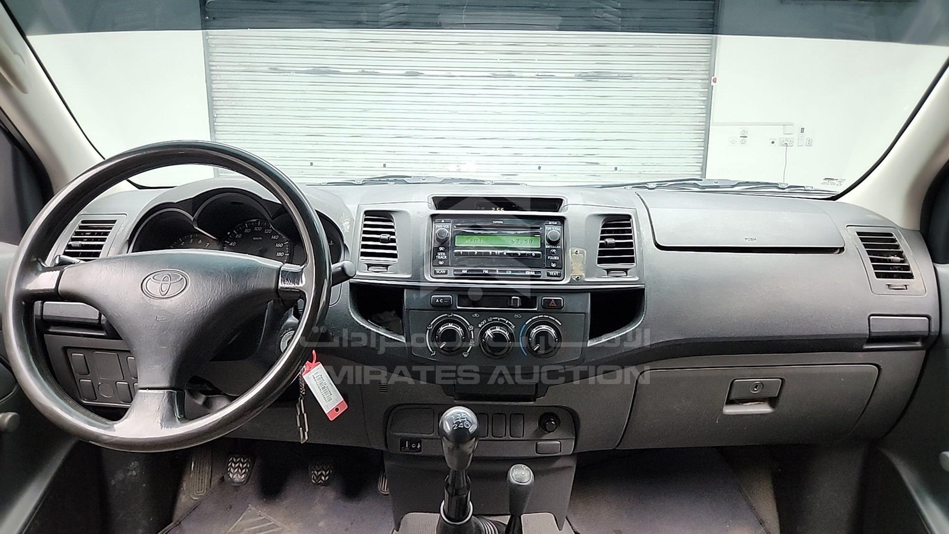 2012 TOYOTA HILUX VIN: MR0FX22GXC1334547