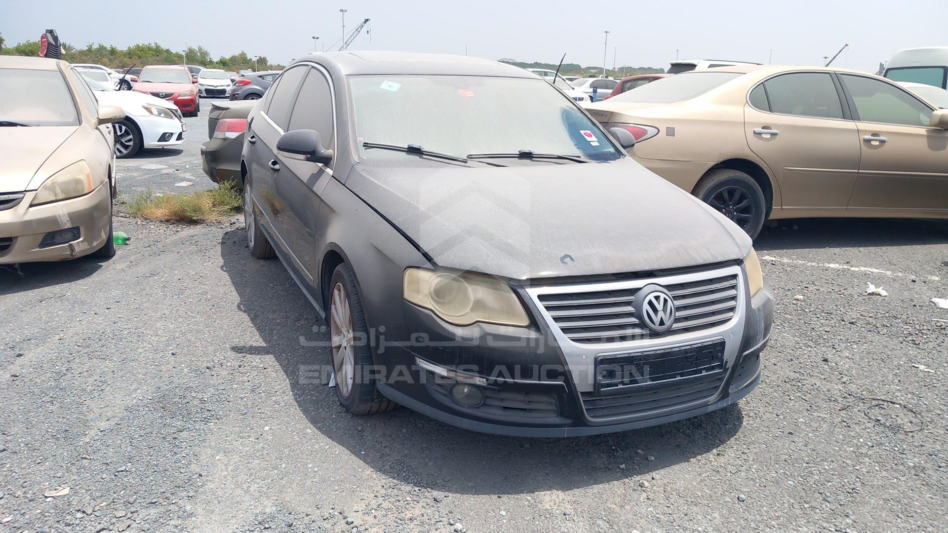 2011 VOLKSWAGEN PASSAT VIN: WVWBP13C1BP001328
