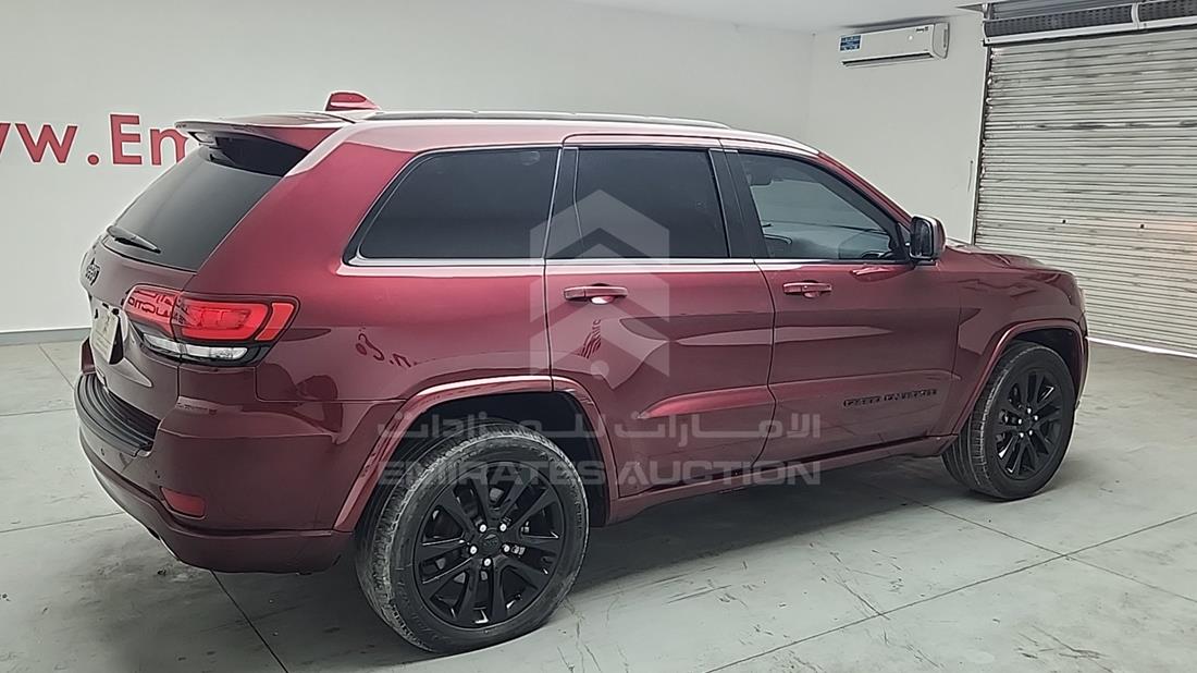 2019 Jeep Grand Cherokee — Rear Right Angle — Photo 8