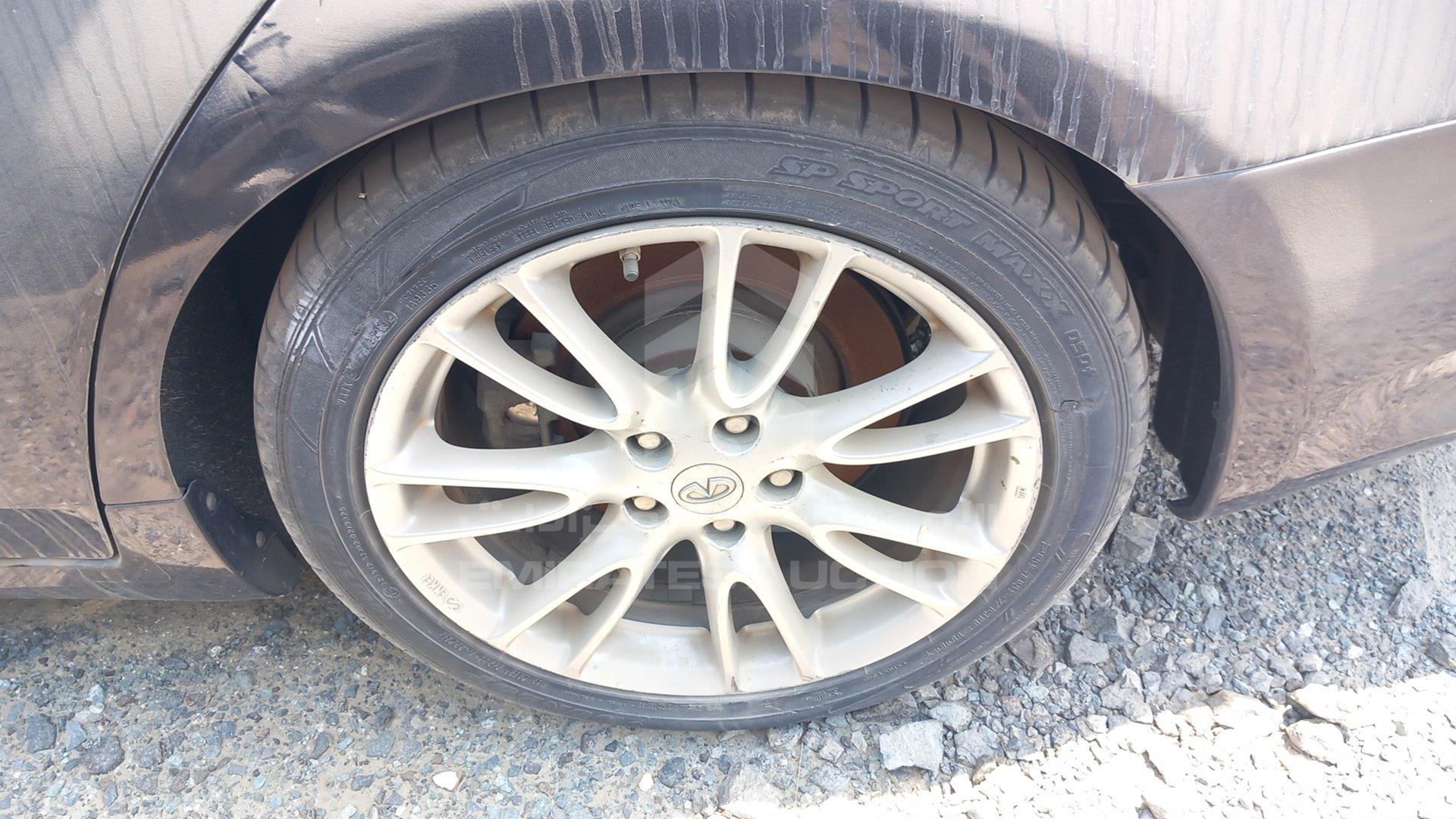 2010 INFINITI G 37 VIN: JNKCV61E3AM650073