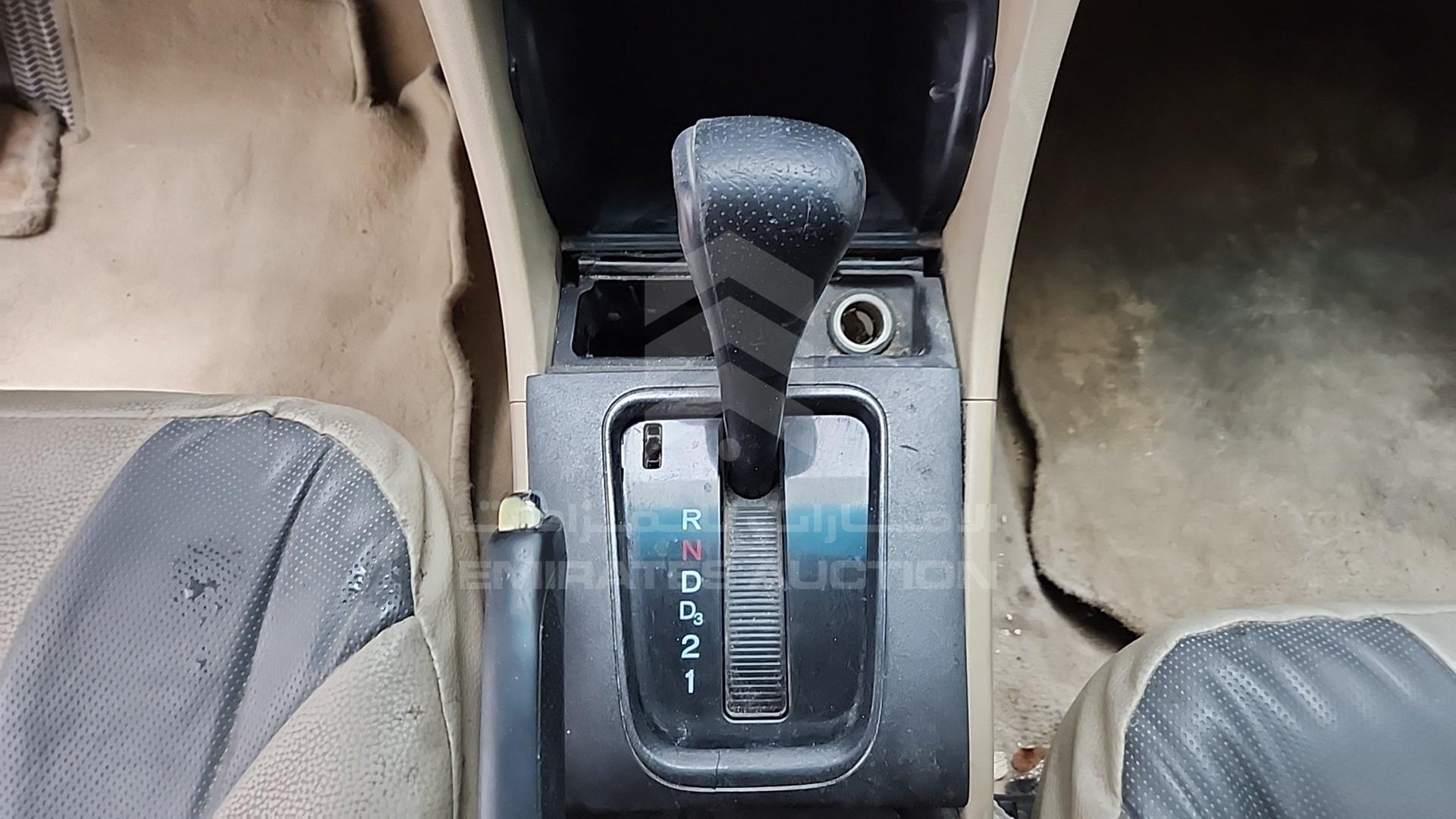 2005 HONDA ACCORD VIN: JHMCM56575C405942