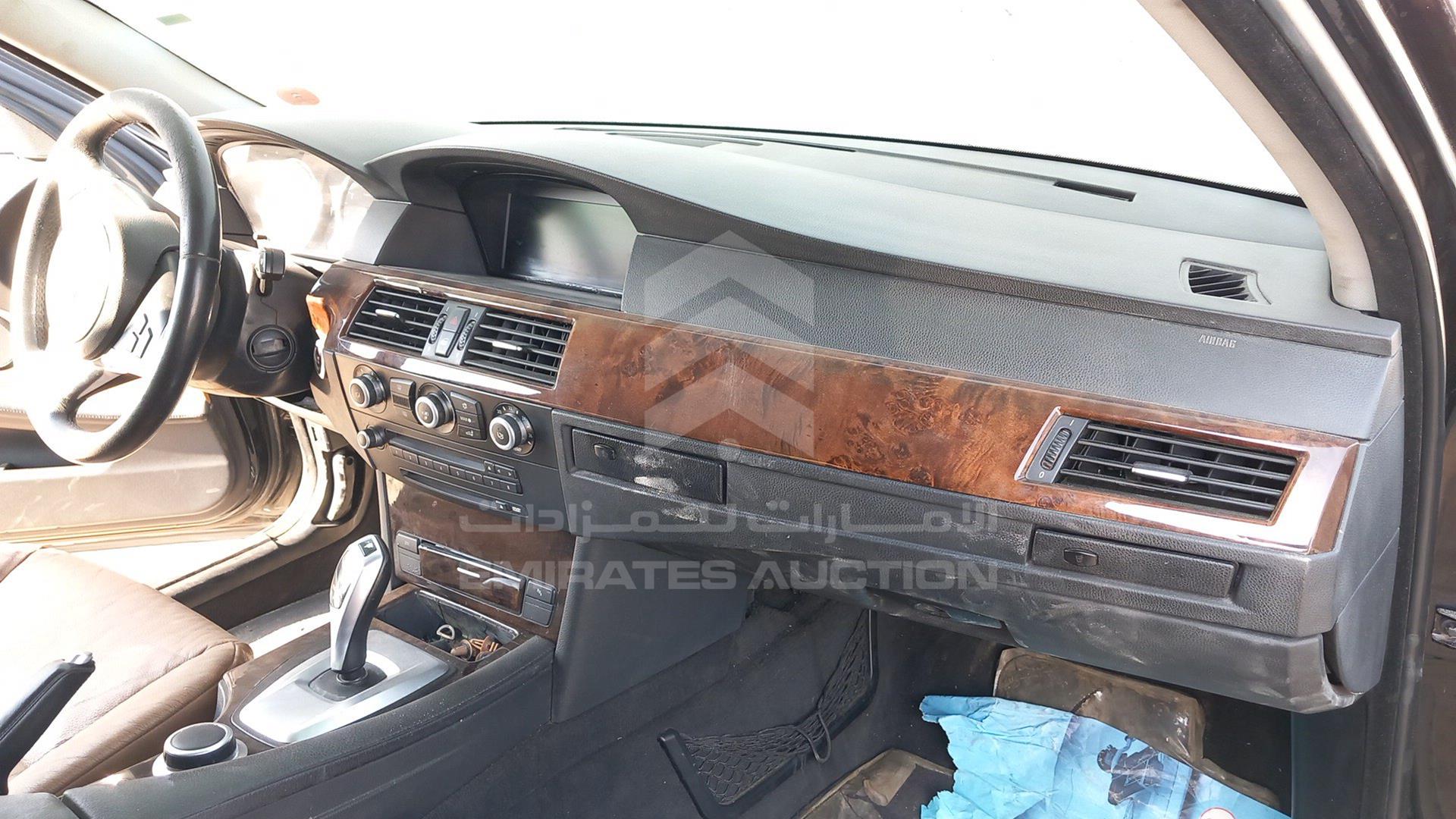 2009 BMW 530 VIN: WBANU91069CT28240