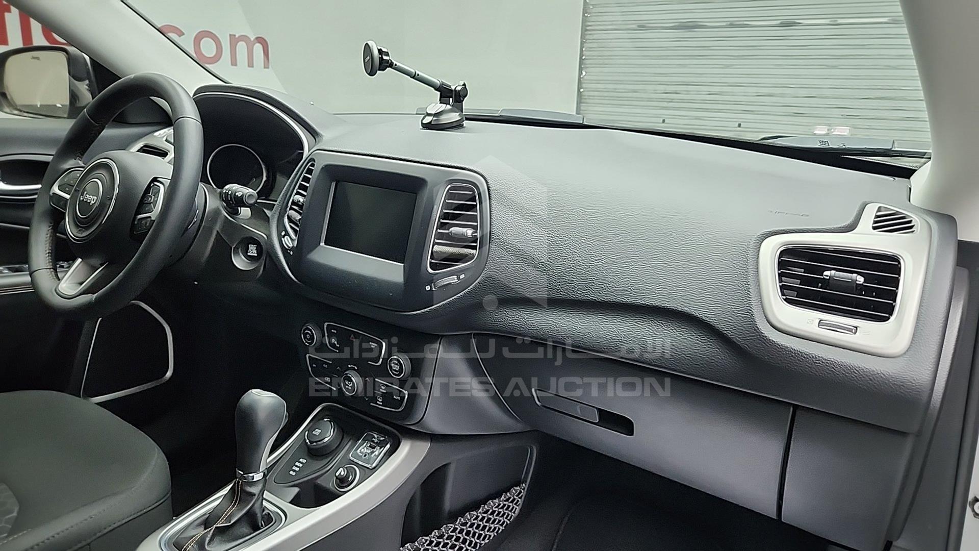 2020 JEEP COMPASS VIN: 3C4NJDBB9LT156036