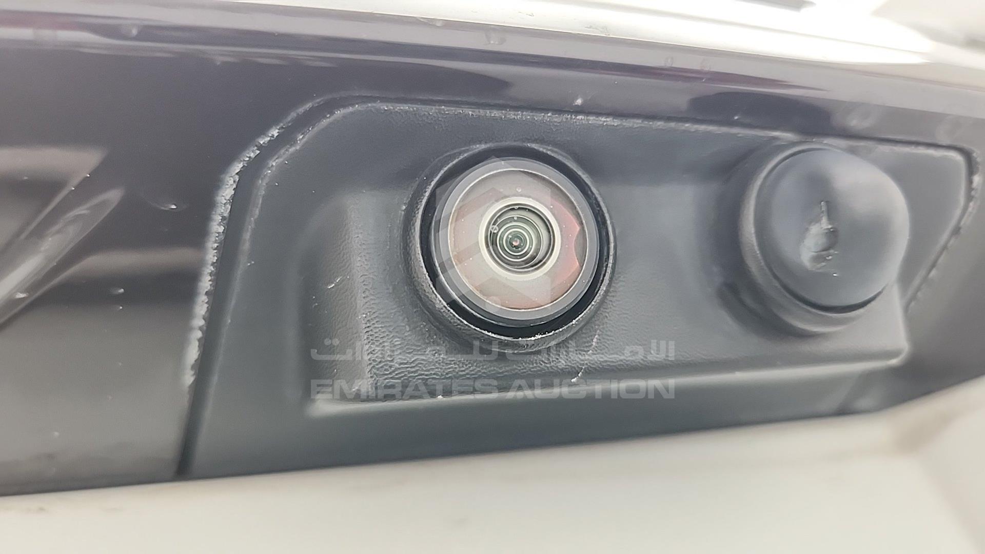 2018 RANGE ROVER SPORT VIN: SALWA2BE9JA182409