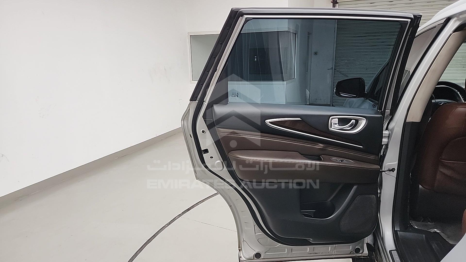 2017 INFINITI QX60 VIN: 5N1DL0MMXHC560605