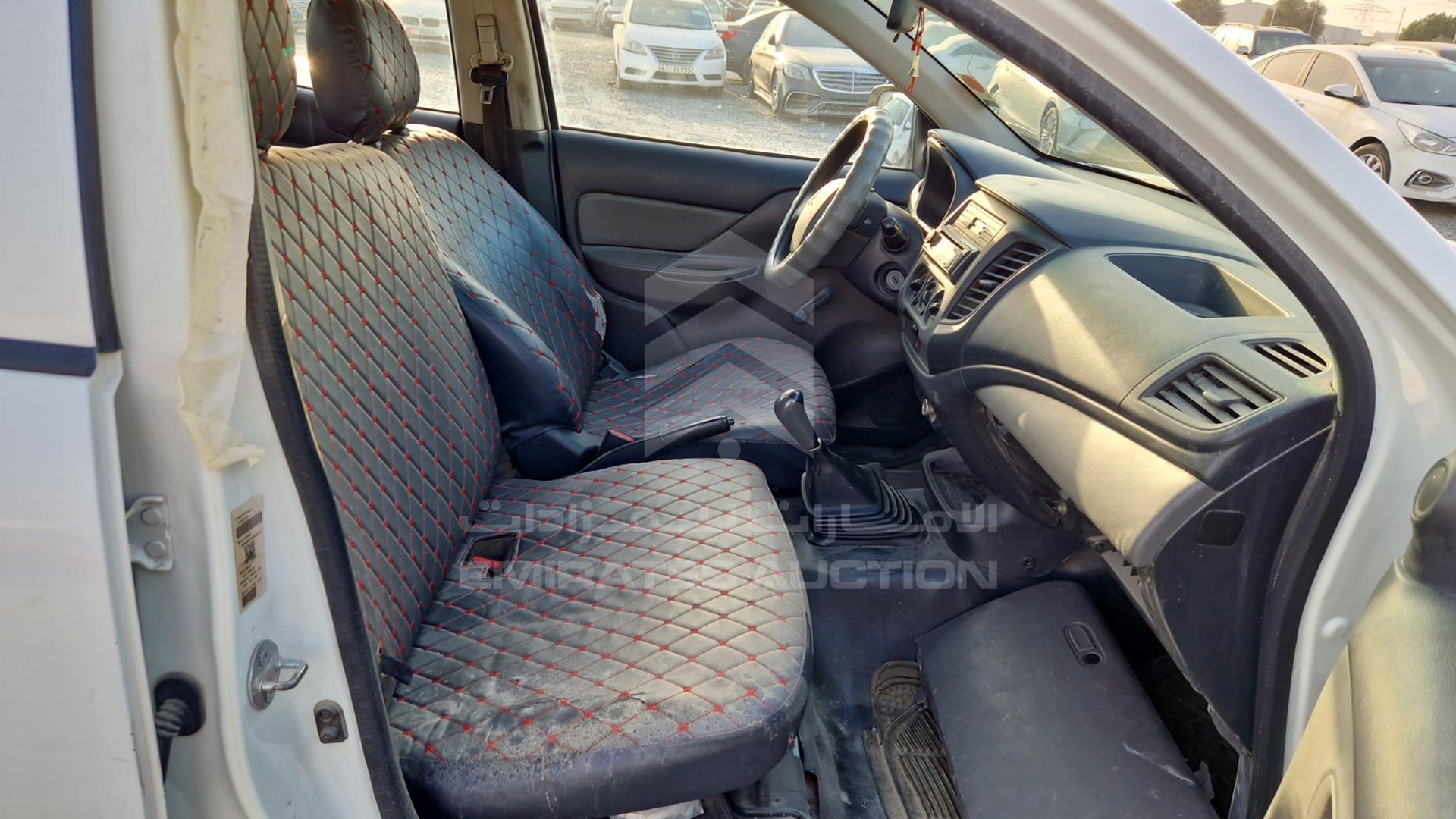 2016 MITSUBISHI L 200 VIN: MMBJNKJ40GH039774