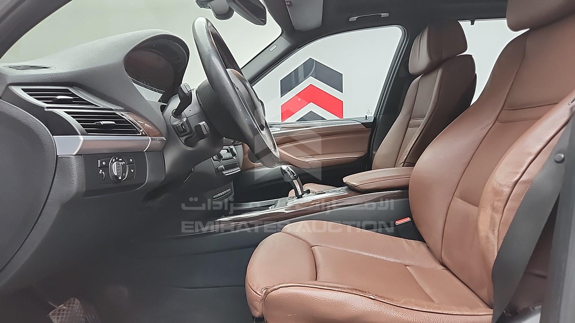 2011 BMW X5 VIN: WBAZV8103BL392685