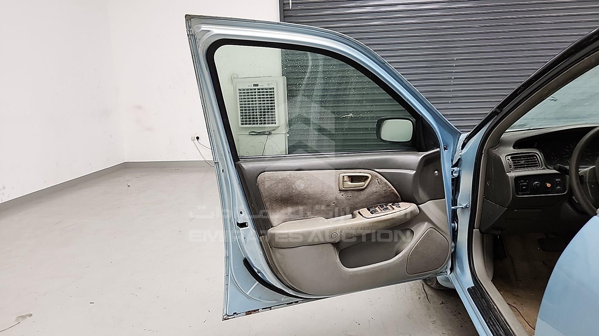 1998 TOYOTA CAMRY VIN: JT2BG22KXW0157695