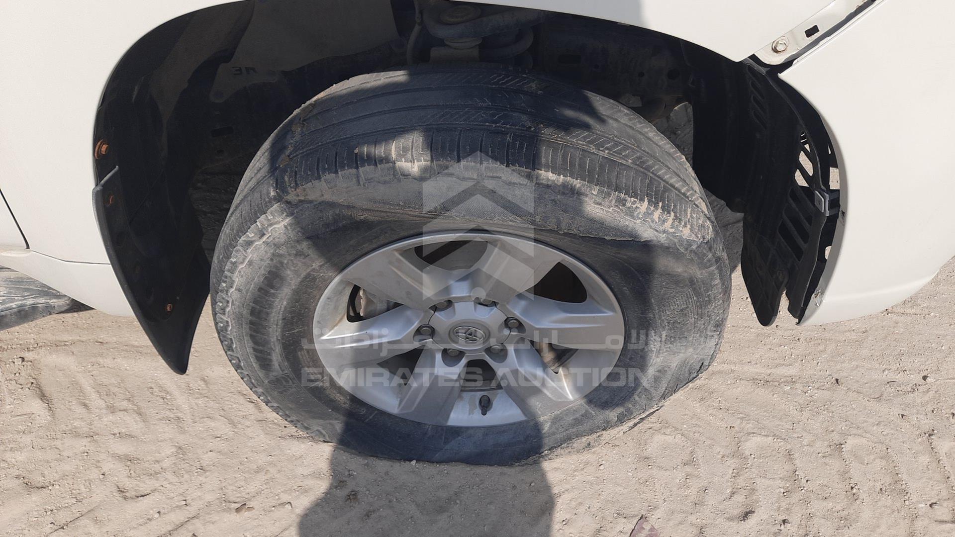 2015 TOYOTA PRADO VIN: JTEJU9FJ5F5068945