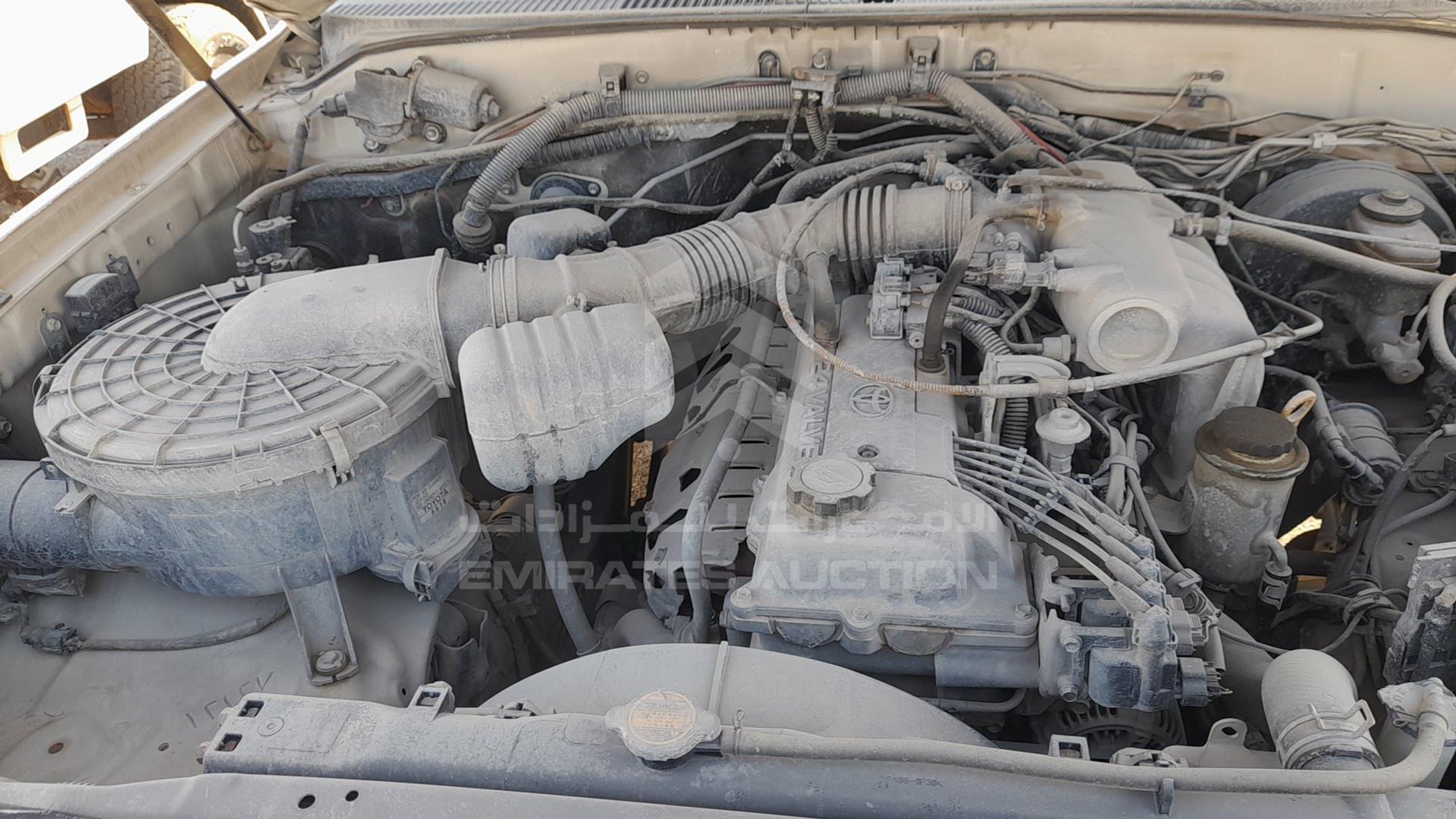 2007 TOYOTA LAND CRUISER VIN: JTGHJ09J977006847