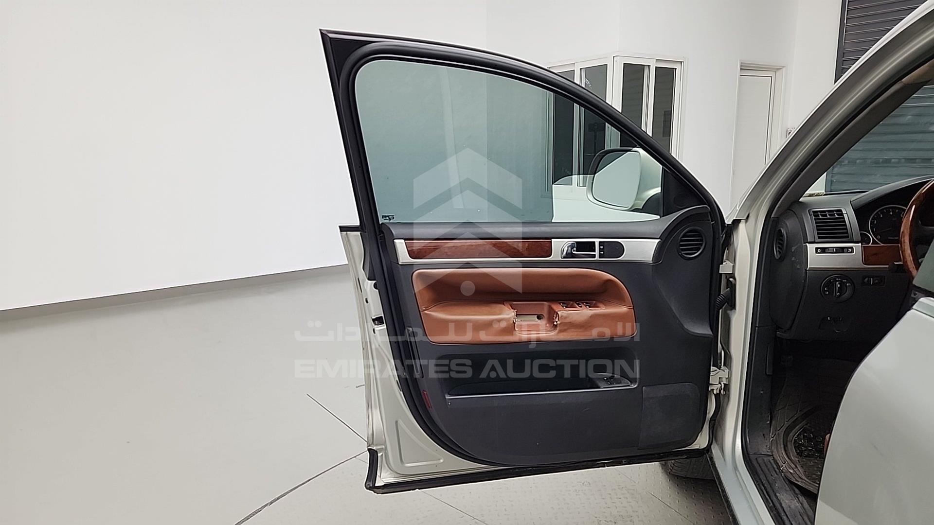 2008 VOLKSWAGEN TOUAREG VIN: WVGAL27L38D050267