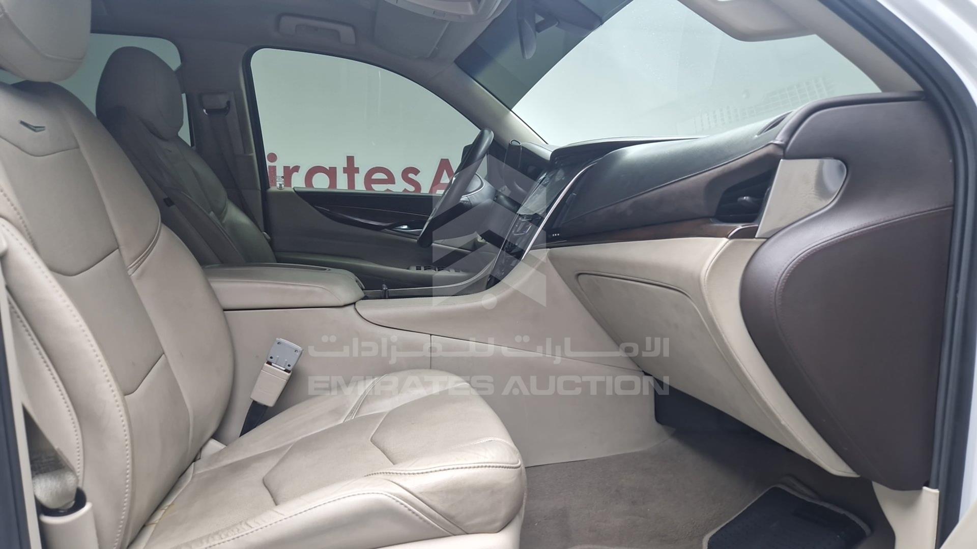 2017 CADILLAC ESCALADE VIN: 1GYS47KJ7HR507619