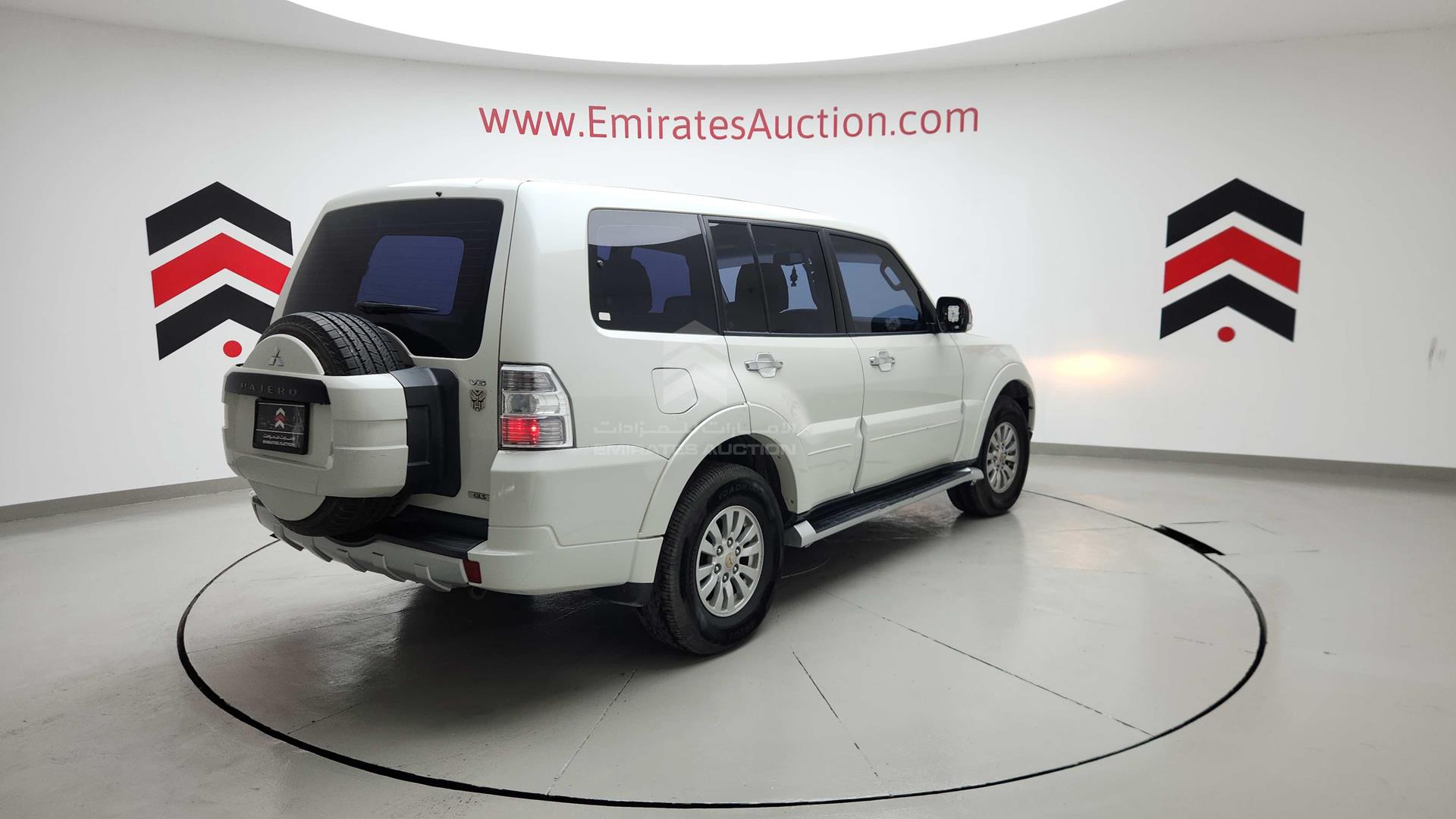 2011 MITSUBISHI PAJERO VIN: JMYLRV95WBJ705799