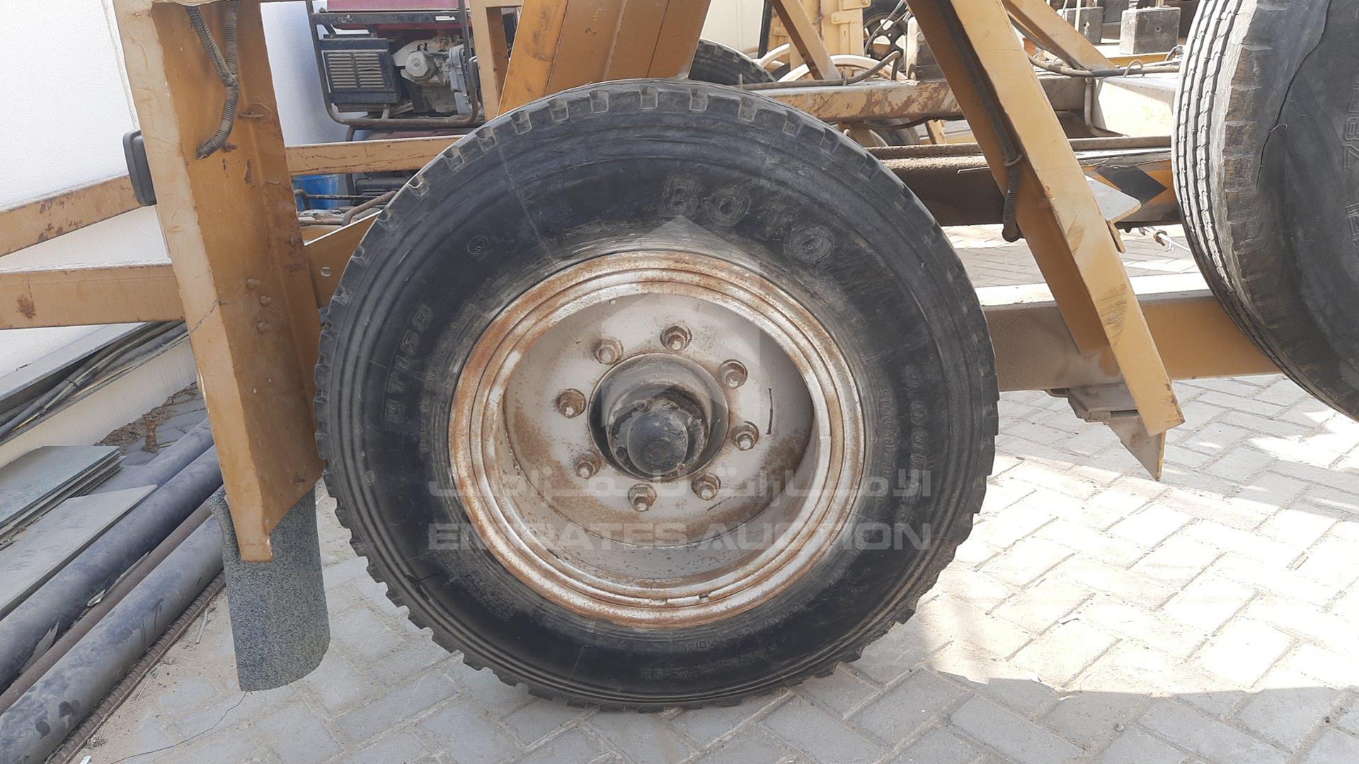 2010 TRAILER LOCAL VIN: D083165DXBTRAILER