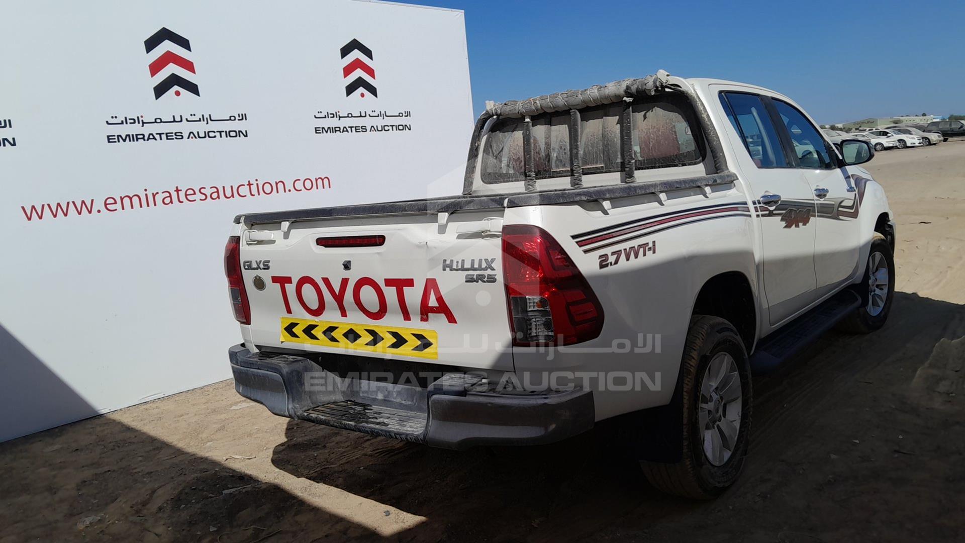 2020 TOYOTA HILUX VIN: MR0HX8CD4L1400235