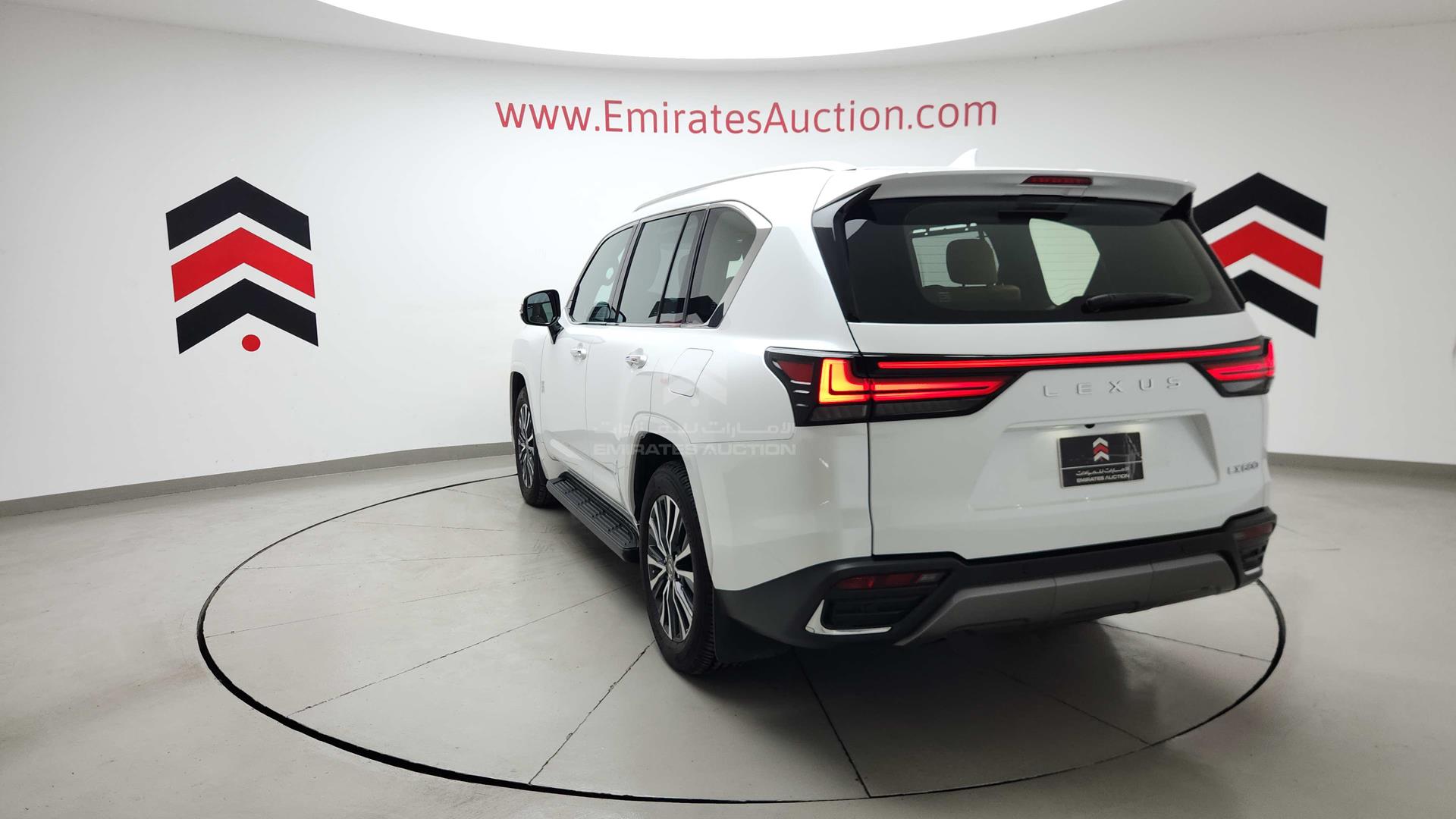 2022 LEXUS LX 600 VIN: JTJPB7CX1N4008941