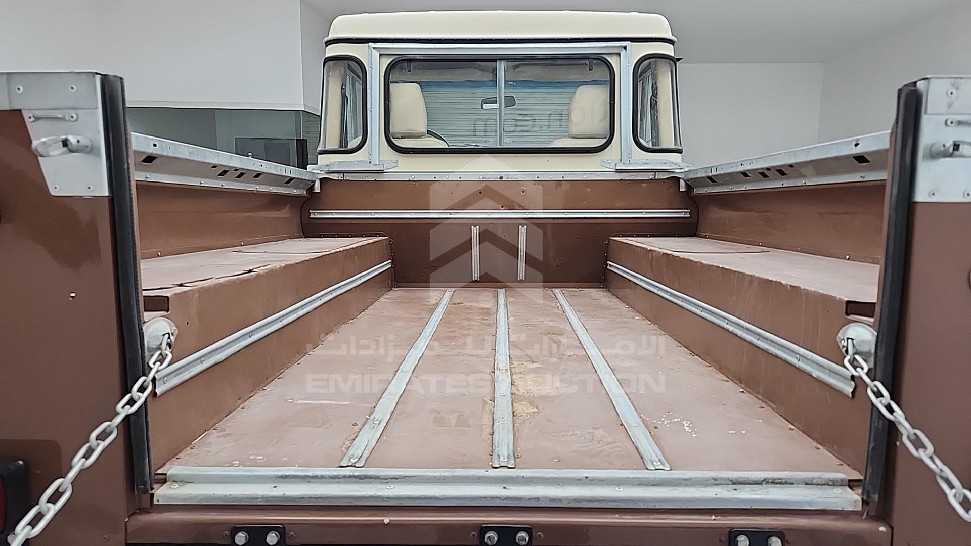 1985 LAND ROVER --- VIN: SALLDHAH8AA198961