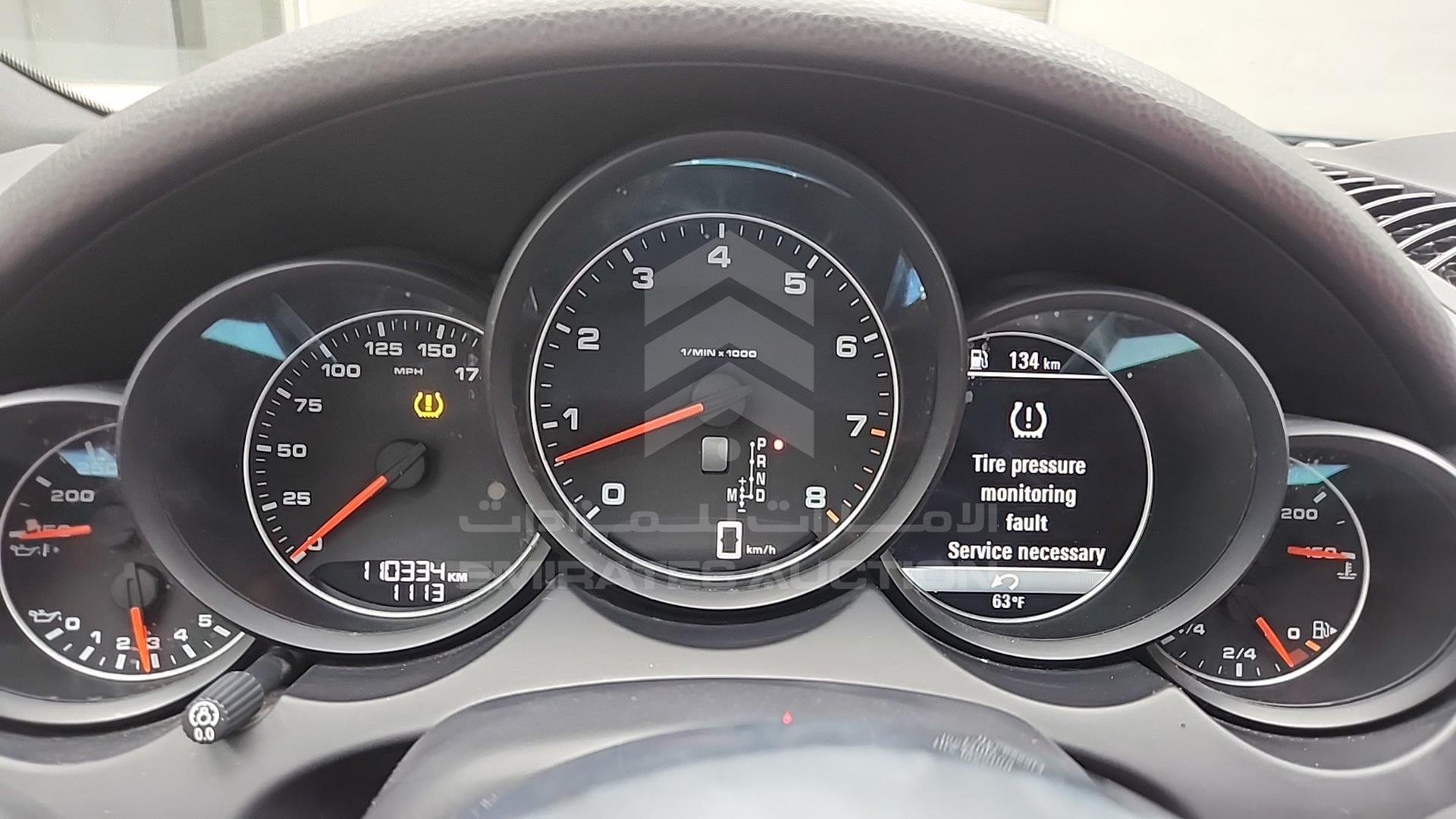 2016 PORSCHE CAYENNE VIN: WP1AA2A28GKA13573