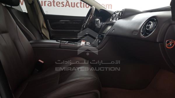 Jaguar X J 2011 SAJAA28G5BMV14471 Image 23