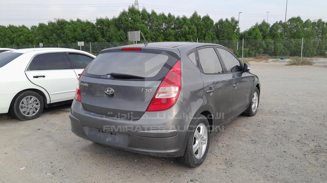 2010 Hyundai I 30 — Rear Right Angle — Photo 8