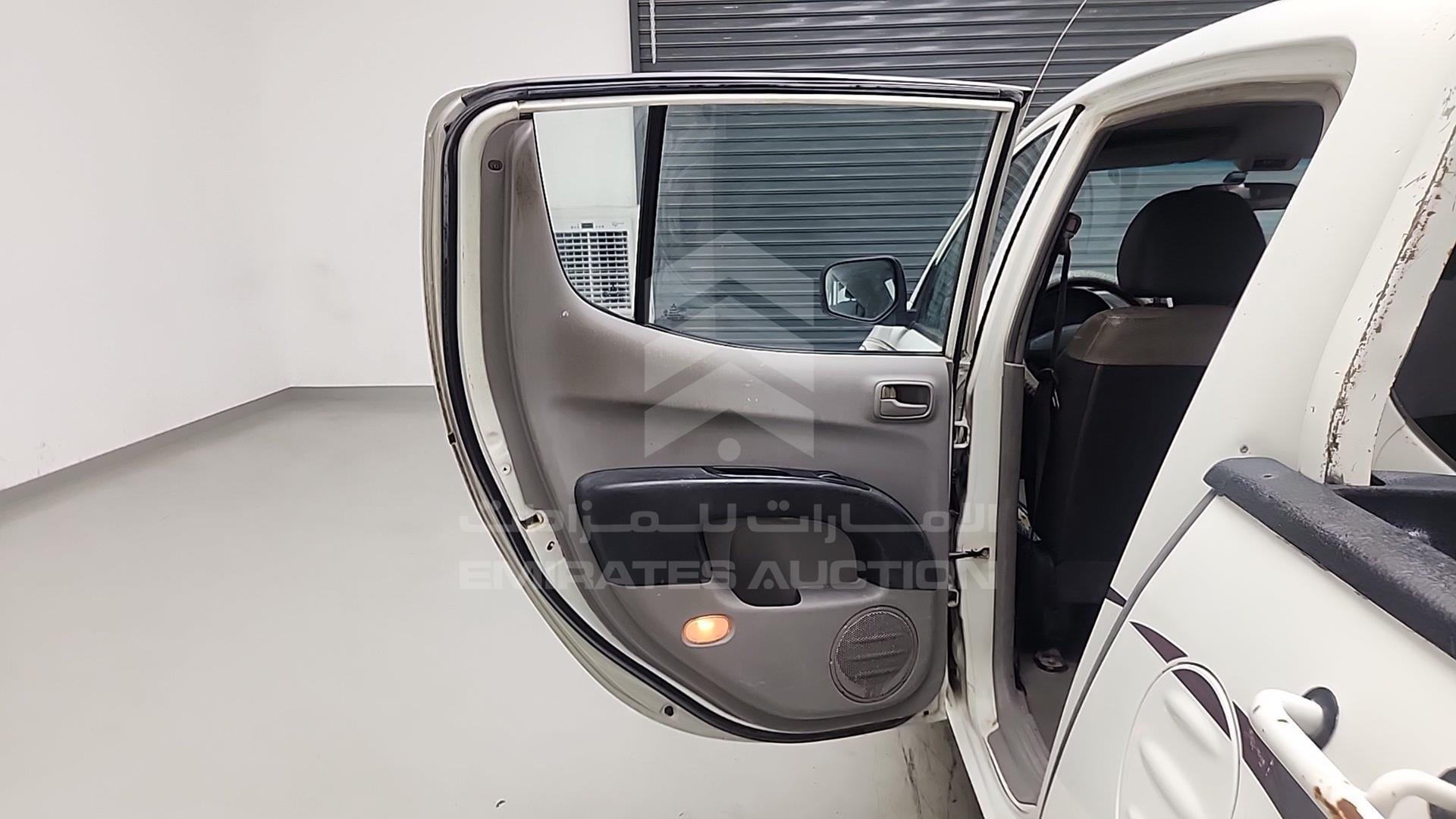 2008 MITSUBISHI L 200 VIN: MMBJNKA508D056267