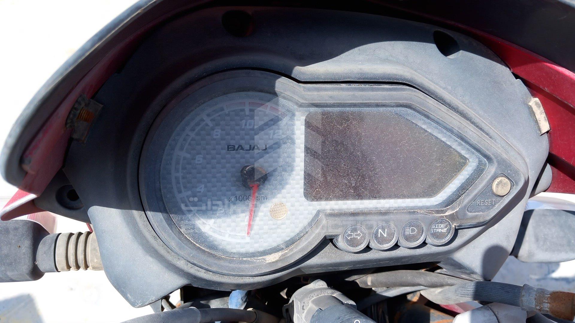 2011 BAJAJ 150 CC VIN: MD2DHDHZZUCC83317
