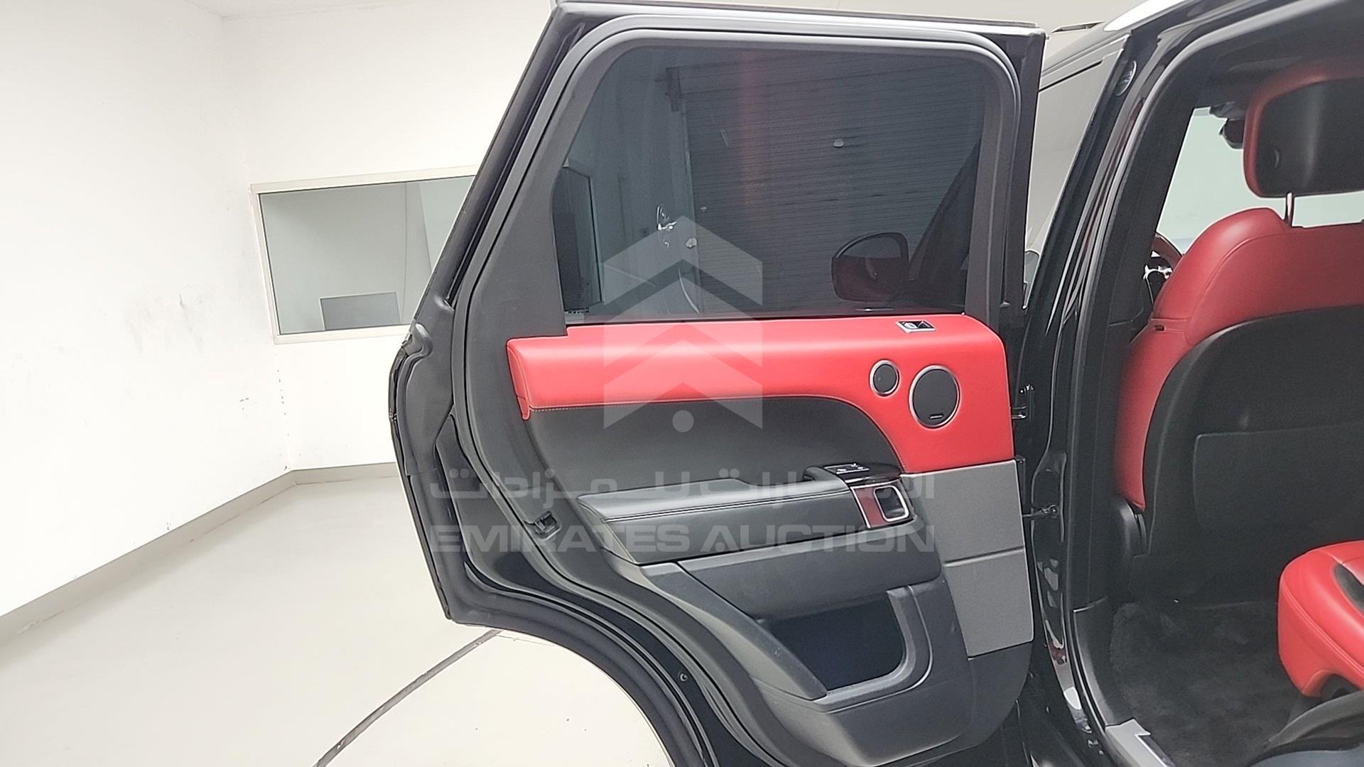 2020 RANGE ROVER SPORT VIN: SALWA2BU6LA725144
