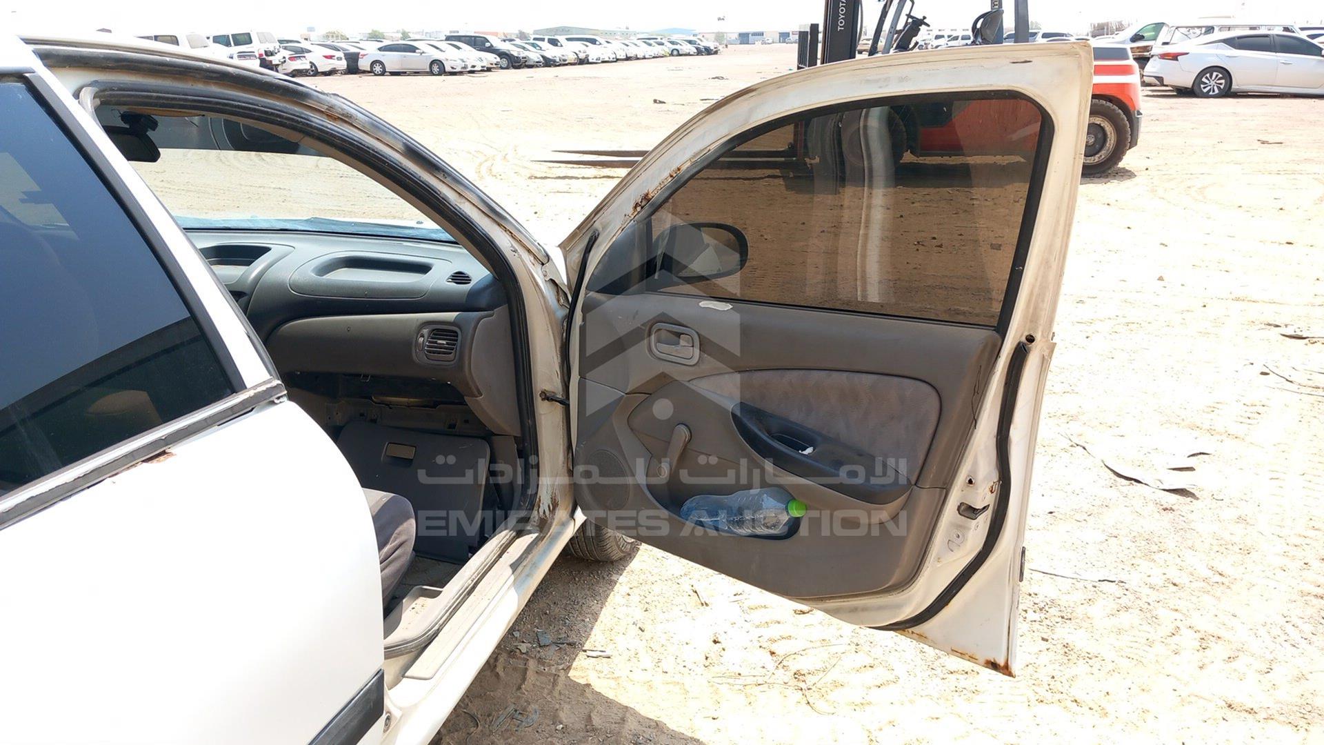 2001 NISSAN SUNNY VIN: JN1FN61S11W001111