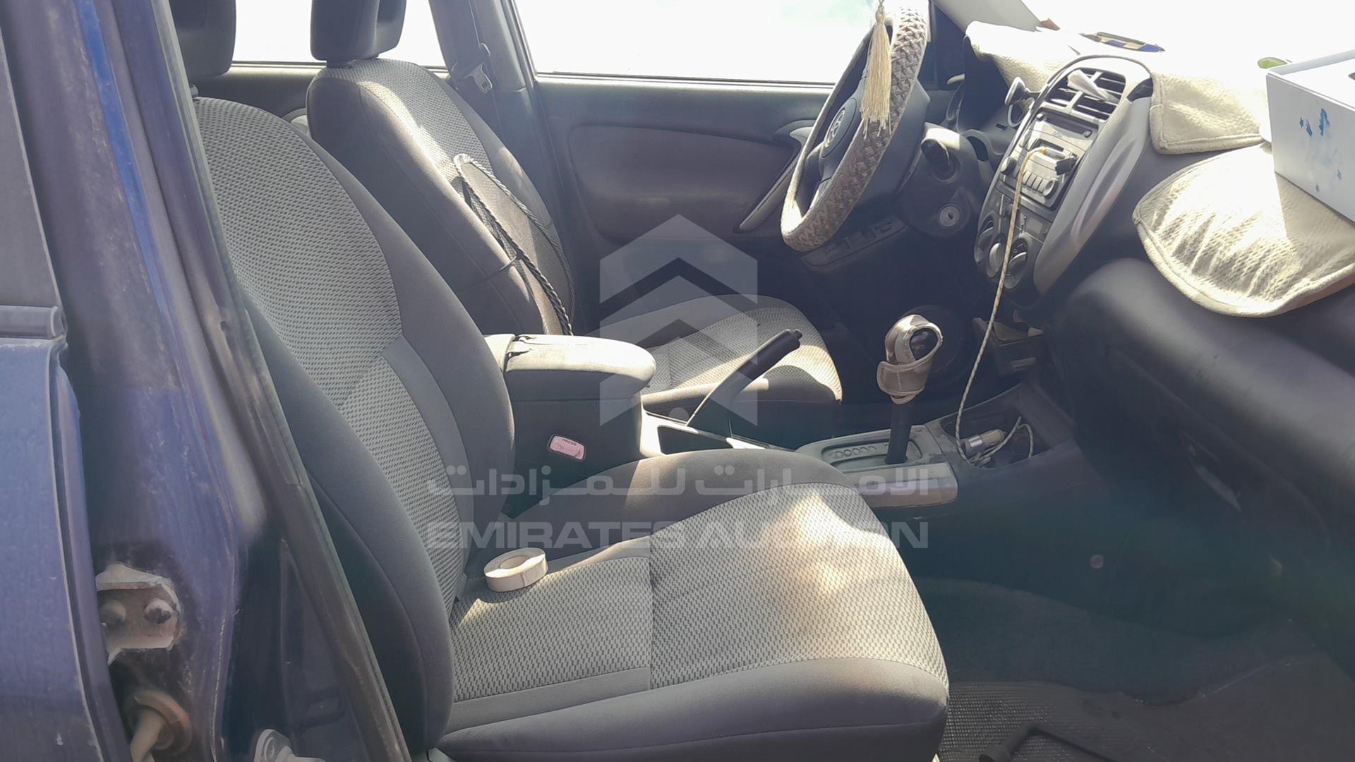 2004 TOYOTA RAV-4 VIN: JTEGD20V740024176