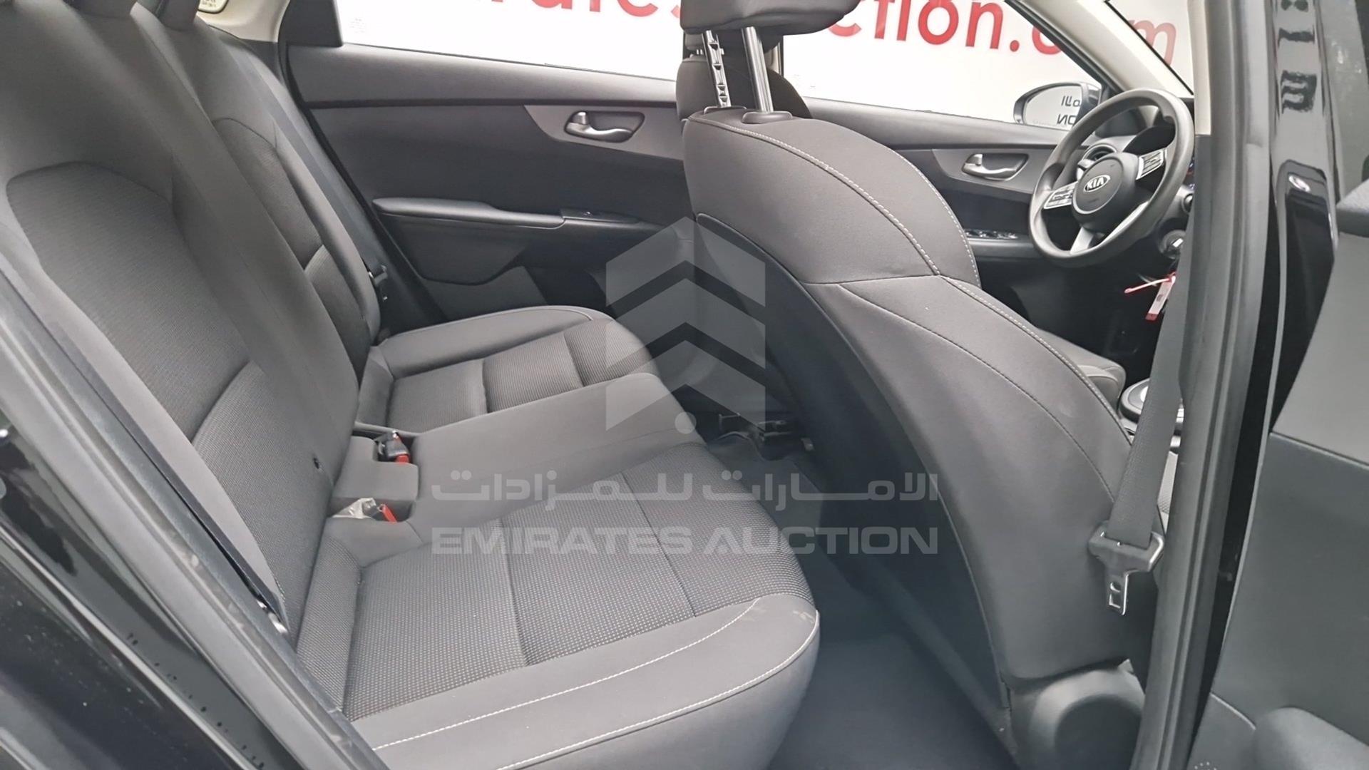 2020 KIA CERATO VIN: KNAF24163L5851907