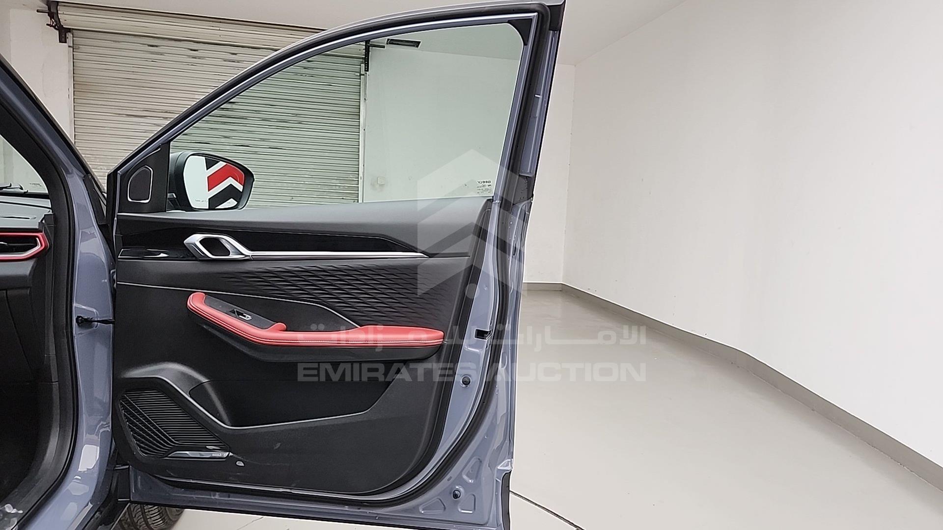 2024 GEELY COOLRAY VIN: LB37622Z0RX502926