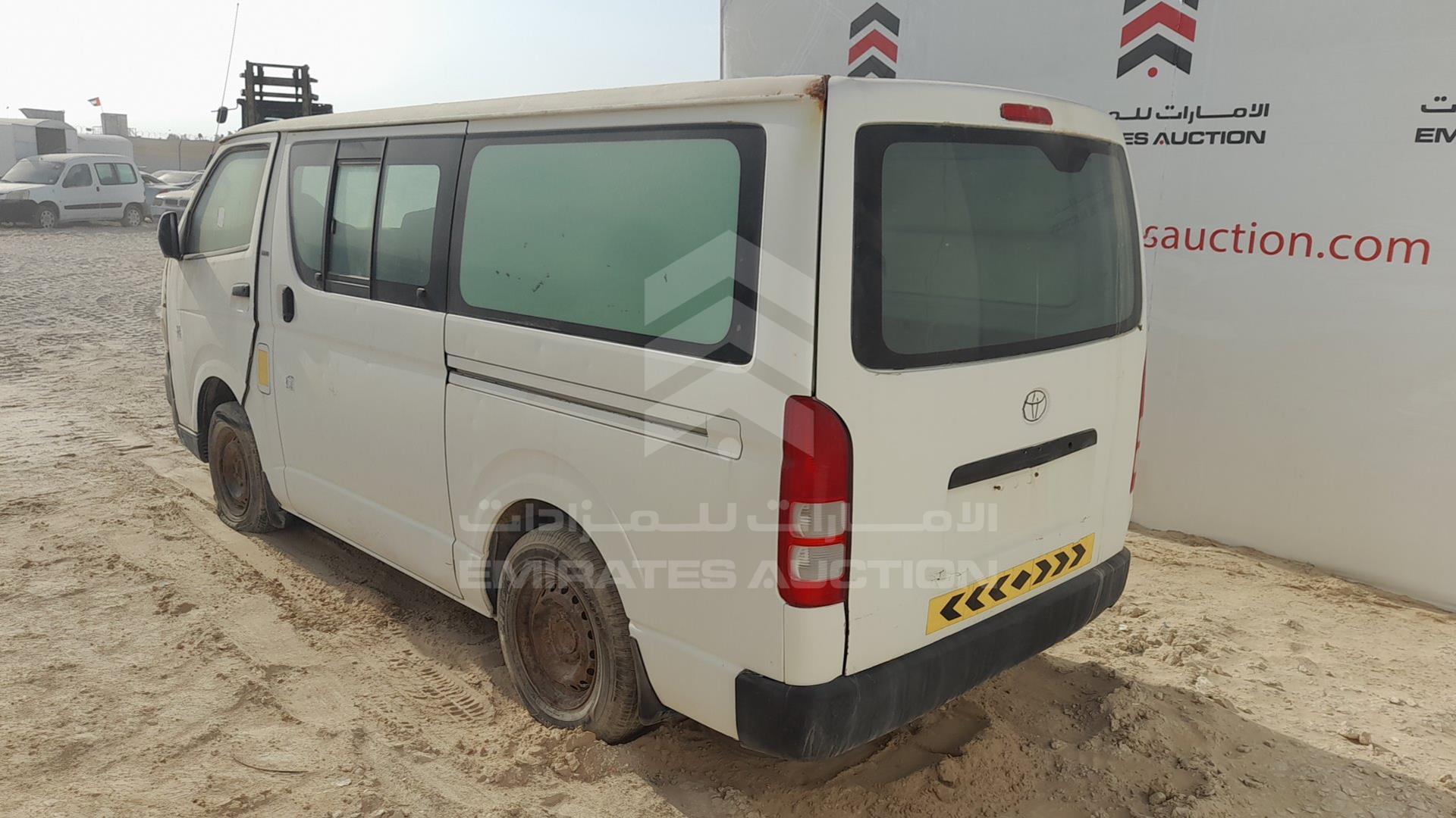 2006 TOYOTA HIACE VIN: JTFHX02P165000438
