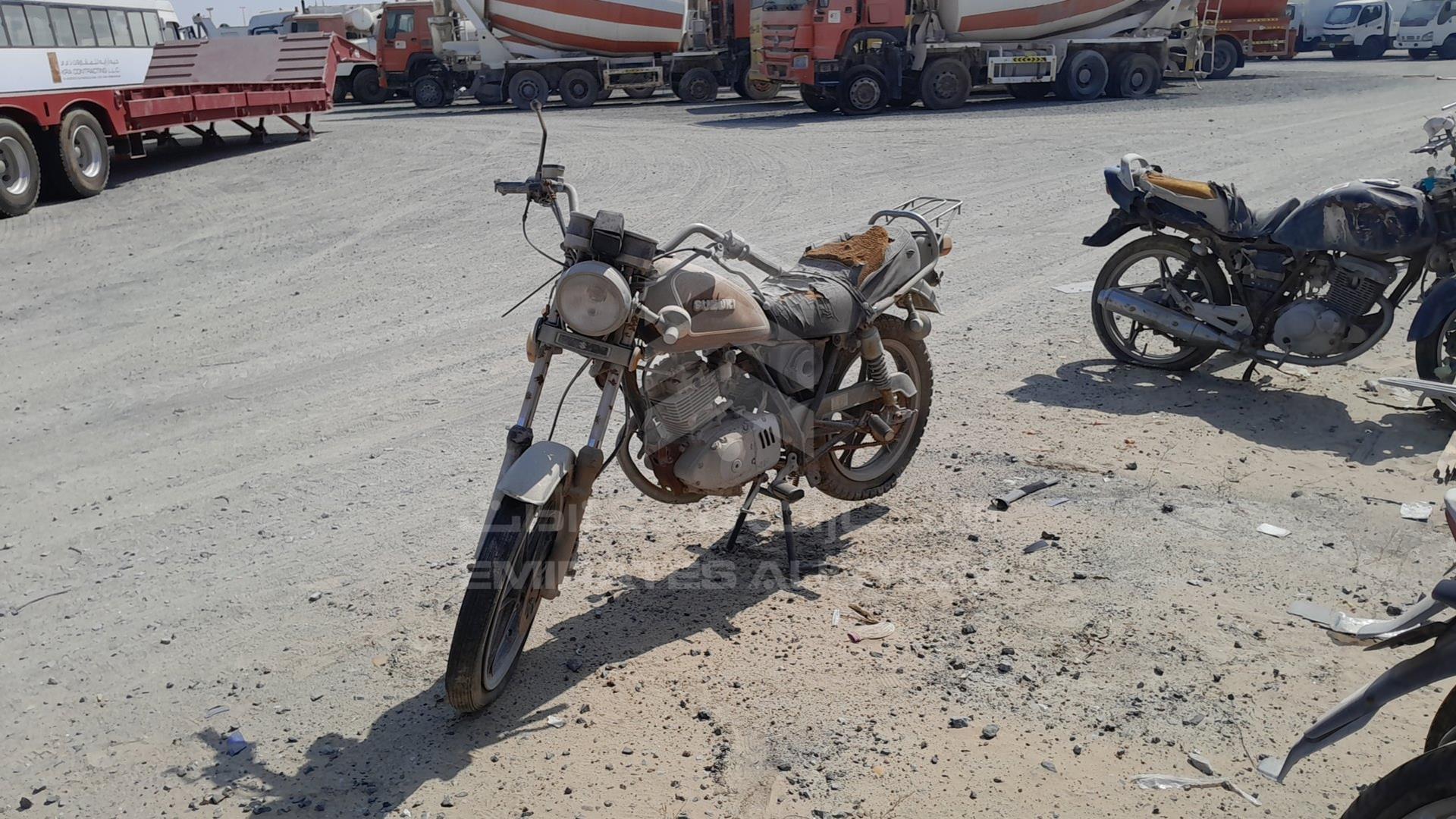 0 SUZUKI MOTORBIKE VIN: LC6PCJG9450803669