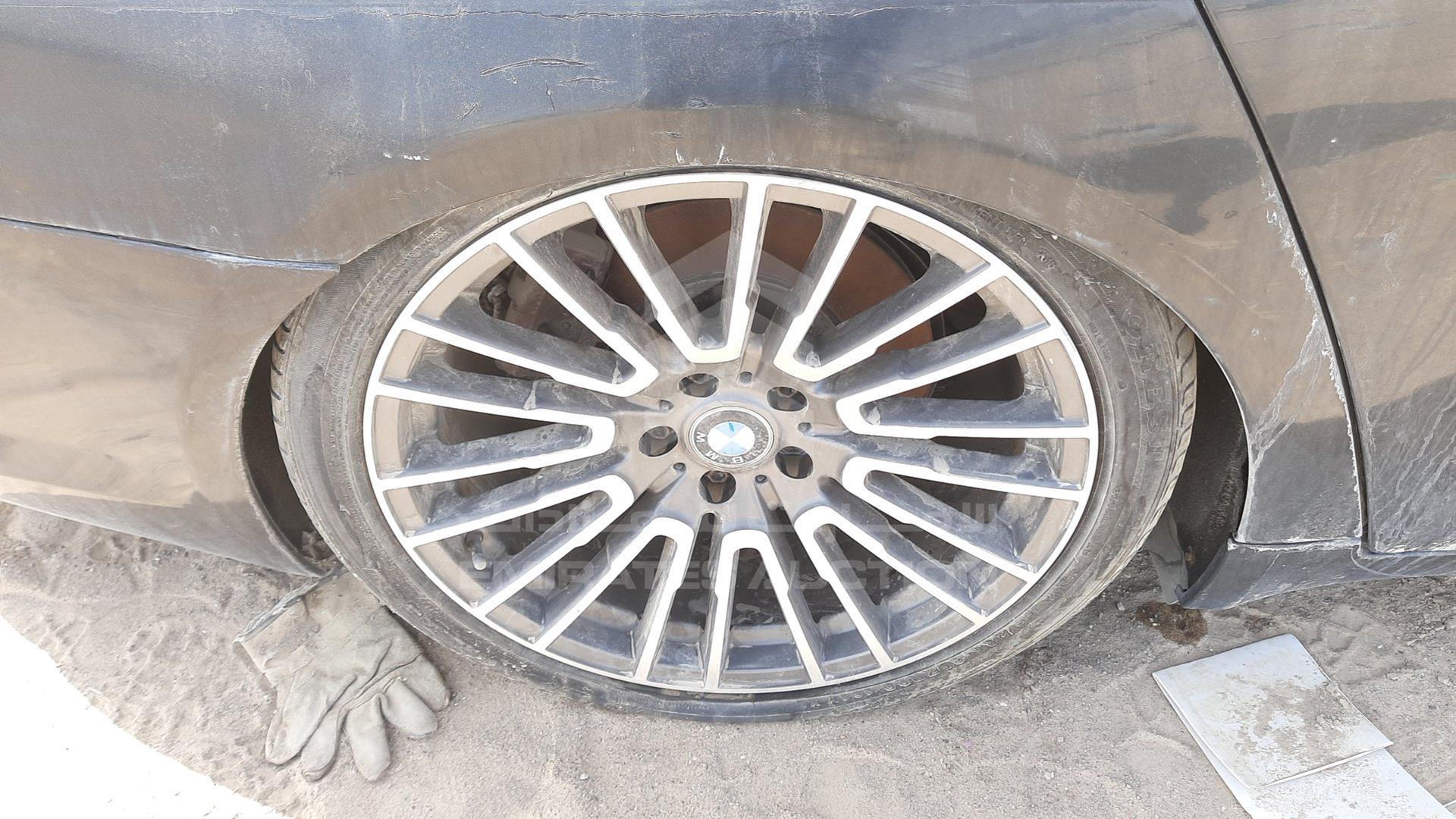 2010 BMW 316 VIN: WBAKB2105AC411033