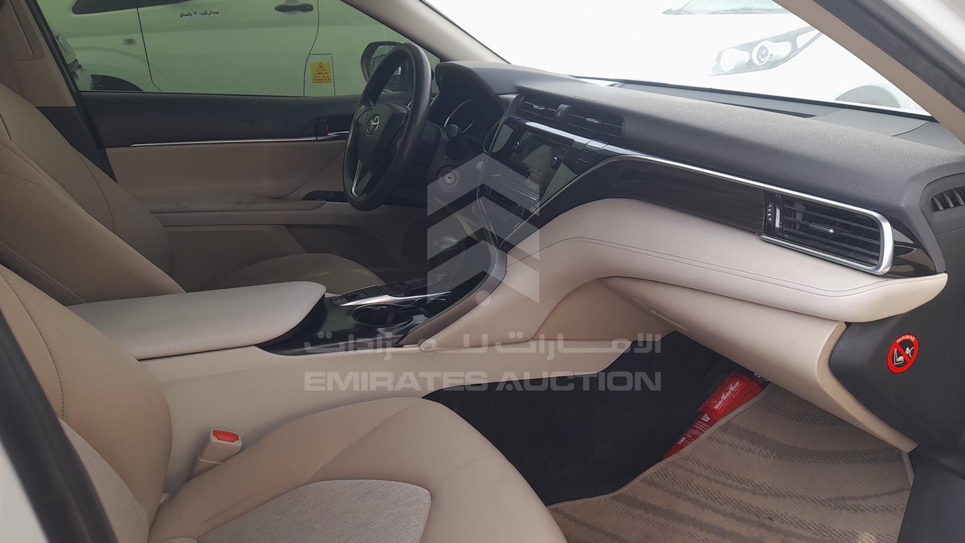 2018 TOYOTA CAMRY VIN: JTNBF9HK4J3014819