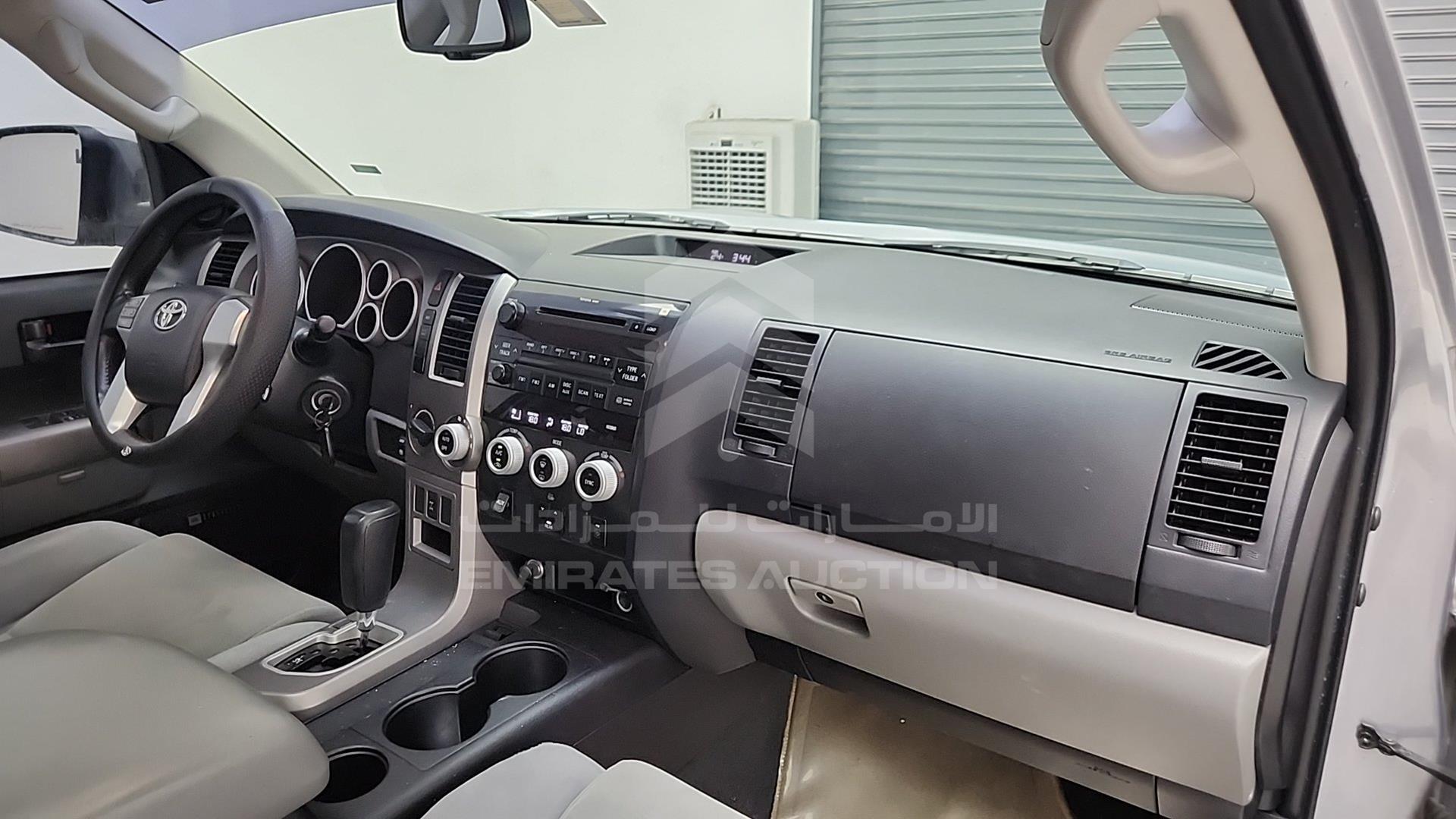 2014 TOYOTA SEQUOIA VIN: 5TDBY64A7ES103959