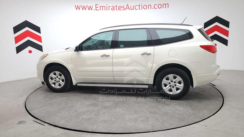 1GNKR8ED9CJ235432 Auction: EmiratesAuction Lot: 413741 1GNKR8ED9CJ235432 Chevrolet Traverse 2012 WHITE Photo 52
