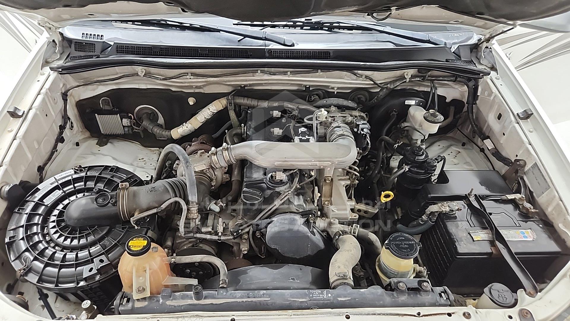 2015 TOYOTA HILUX VIN: MR0FR22G6F0790713