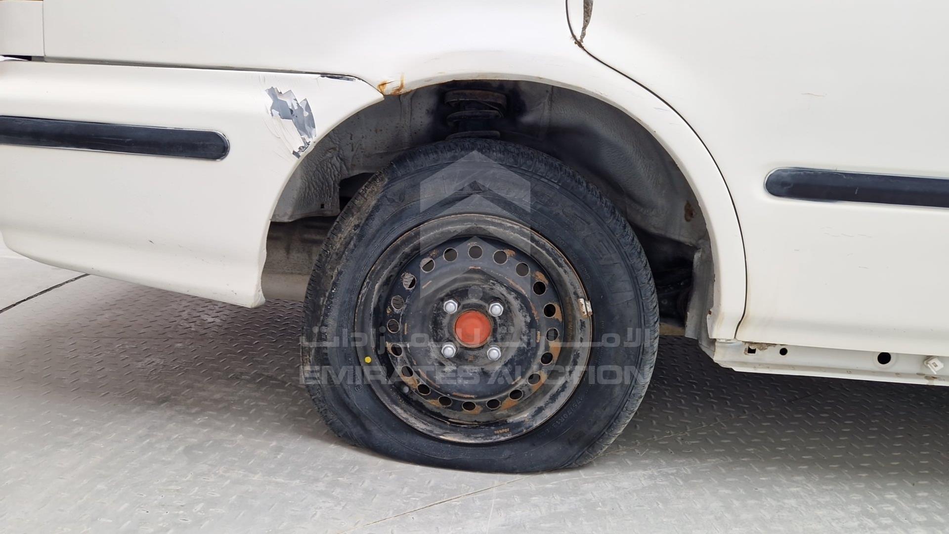 1998 HONDA CIVIC VIN: JHMEK3640WS017948