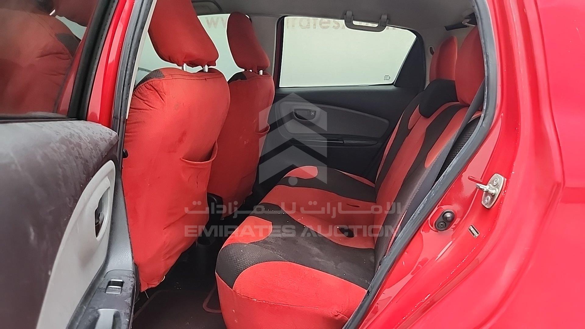 2015 TOYOTA YARIS VIN: VNKKTUD33FA028784