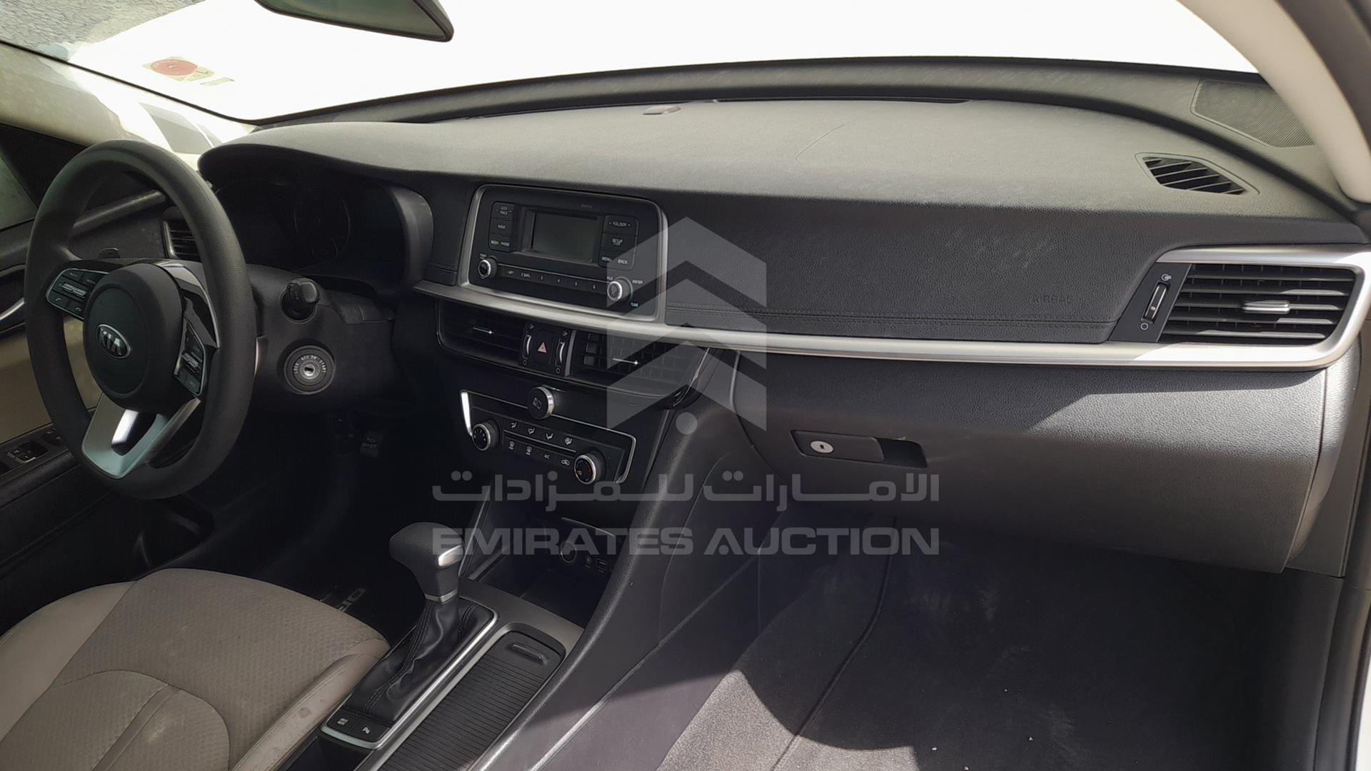 2019 KIA OPTIMA VIN: KNAGT4110K5328641
