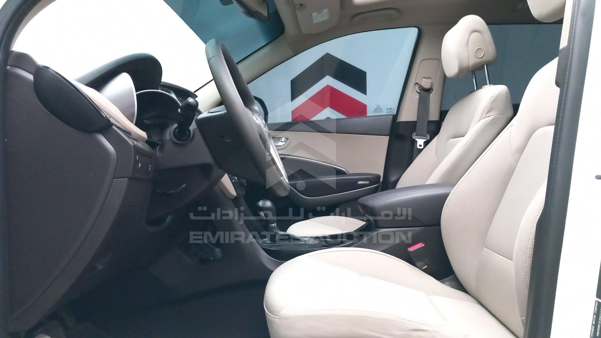 2016 HYUNDAI SANTA FE VIN: KMHSN81EXGU114119