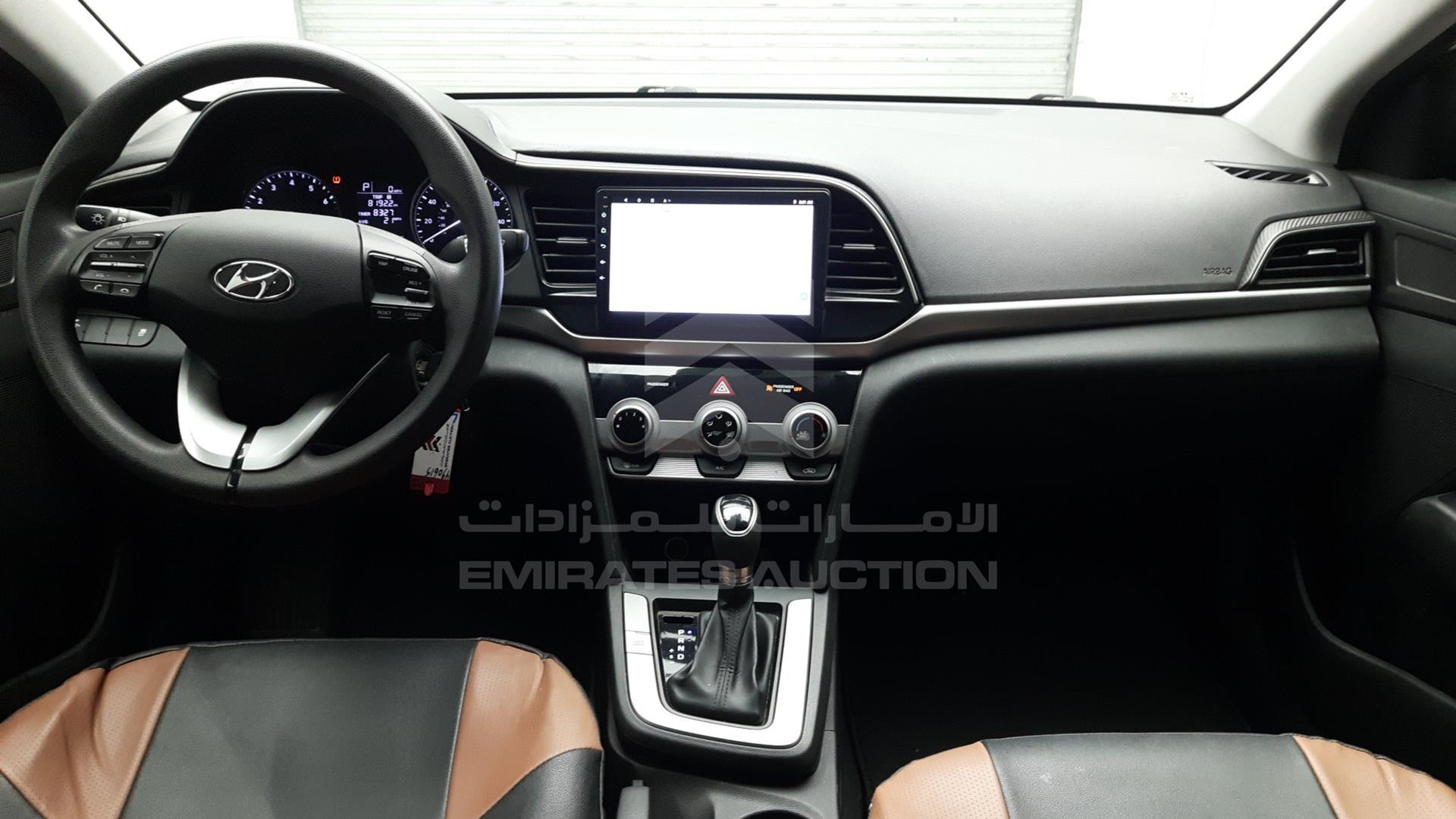 2019 HYUNDAI ELANTRA VIN: 5NPD74LF0KH458356
