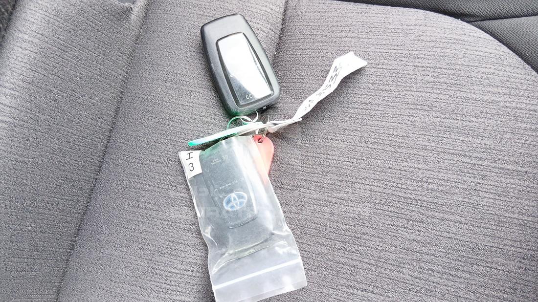 2024 Toyota Camry — Keys — Photo 4