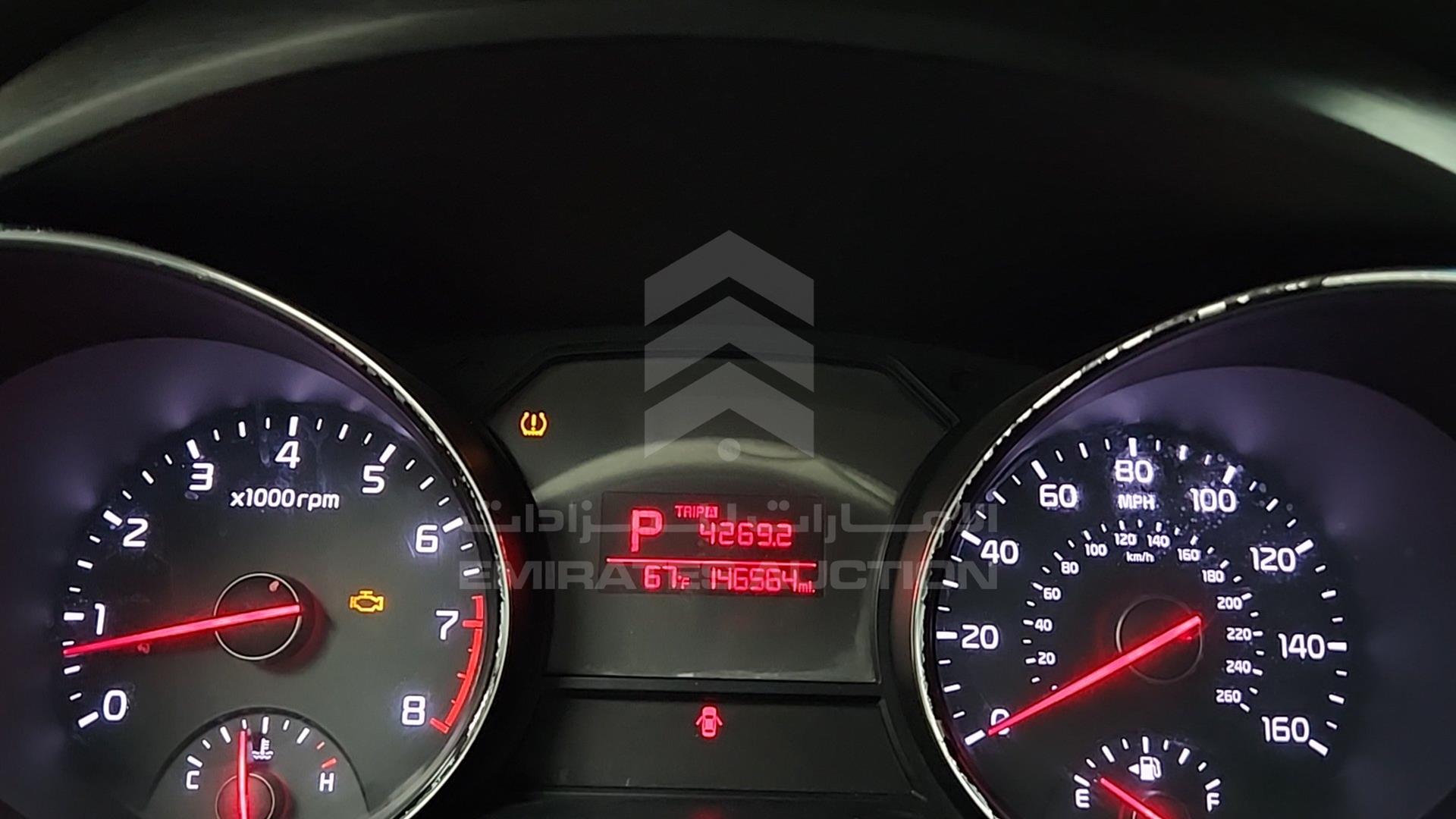 2016 KIA SEDONA VIN: KNDMA5C18G6118093