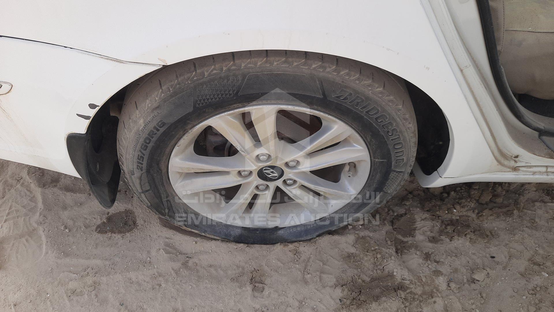 2010 HYUNDAI SONATA VIN: KMHET41D8AA790080