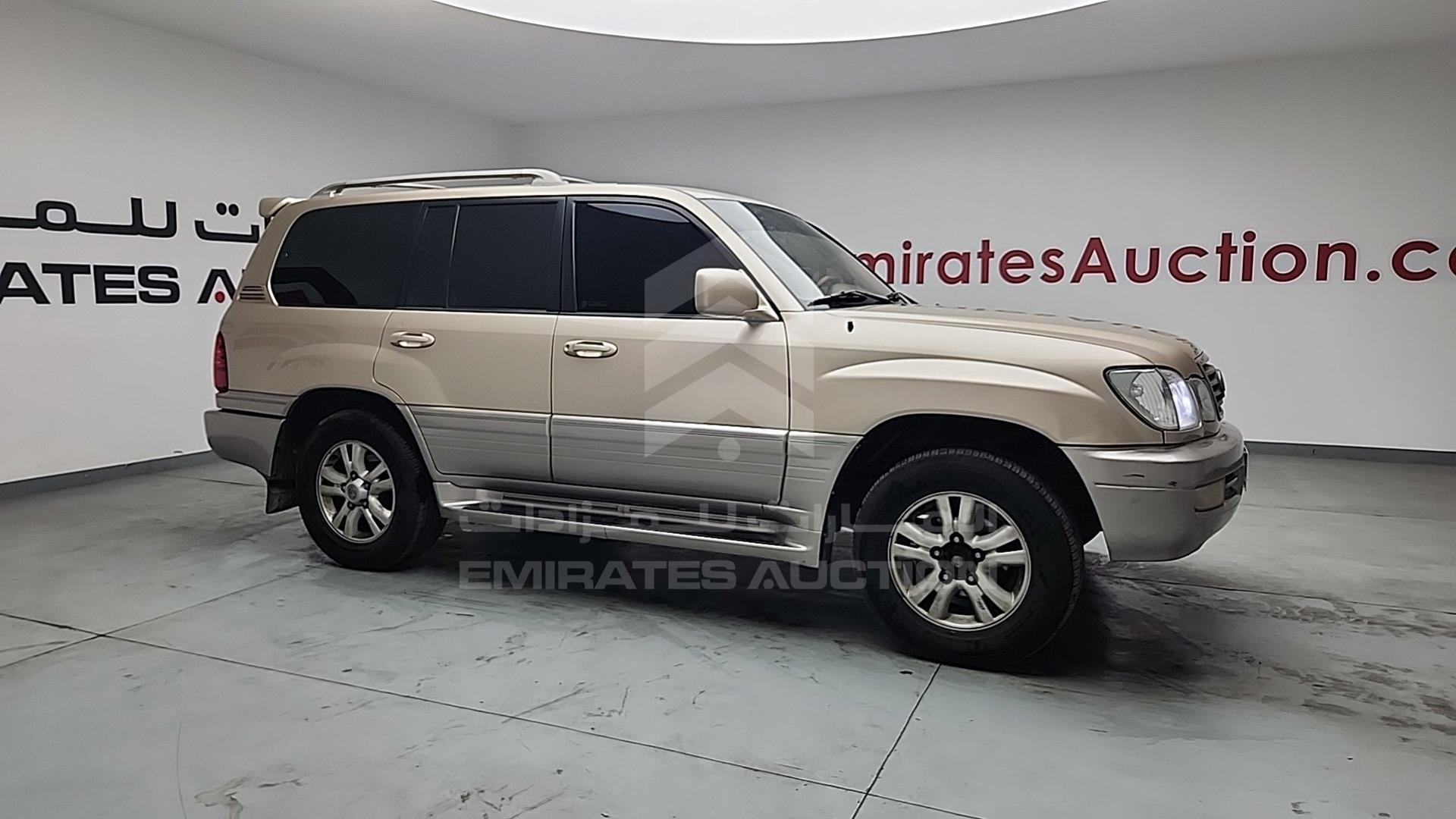 2001 LEXUS LX 470 VIN: JTJHT00W513503311