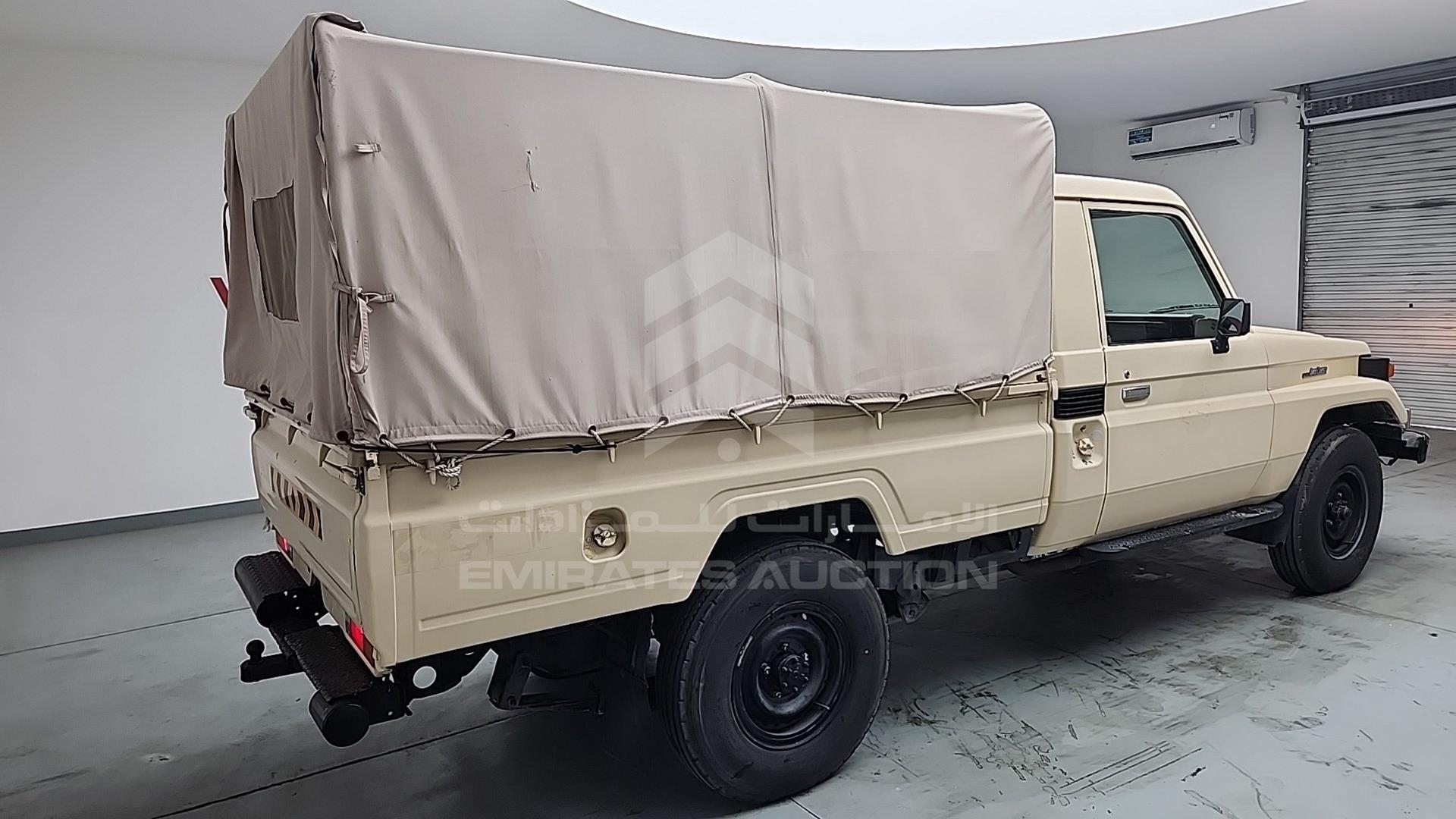 2000 TOYOTA LAND CRUISER VIN: JTFLJ71J6Y8000633
