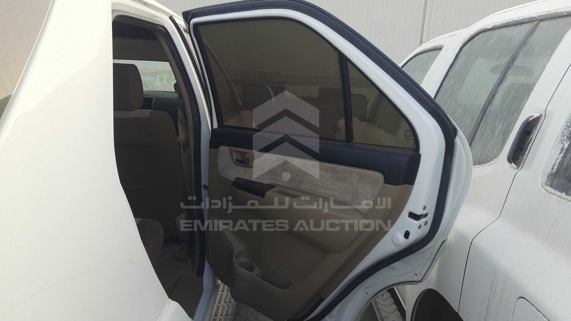 2014 TOYOTA FORTUNER VIN: MHFYU59G4E7034658